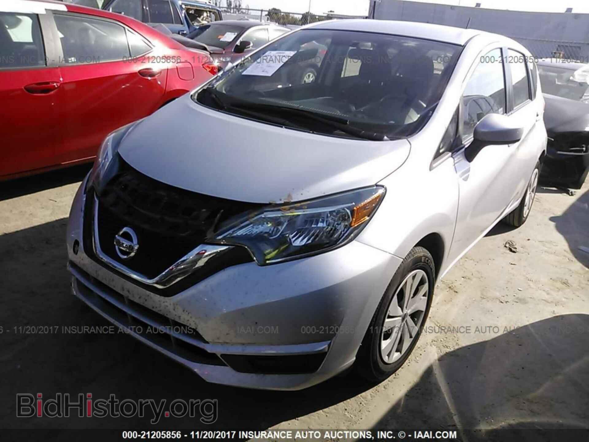 2017 Nissan Versa note - VIN: 3N1CE2CP3HL355300 - Фото 2
