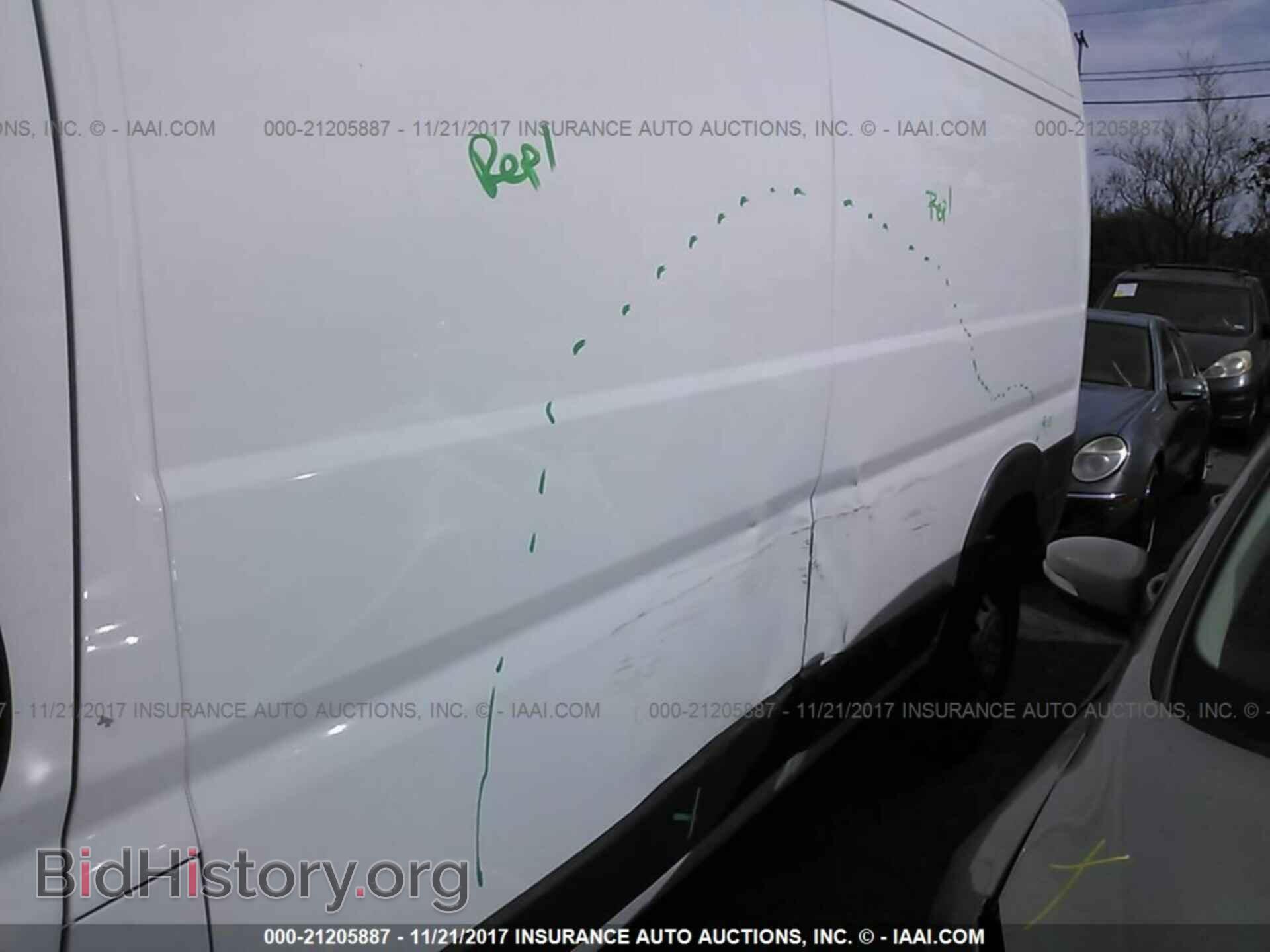 2017 Ram Promaster 2500 - VIN: 3C6TRVDG9HE548564 - Photo 6