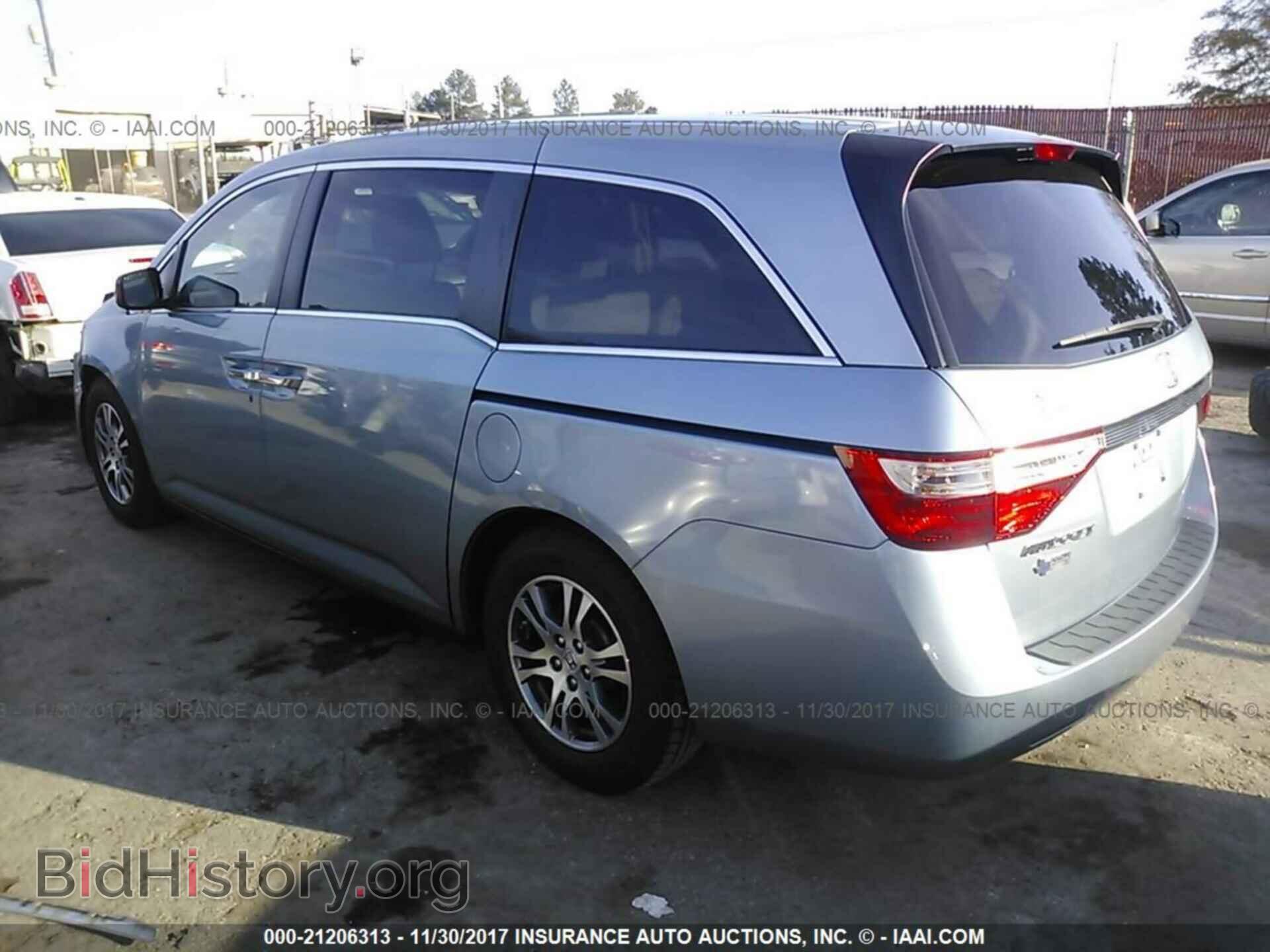 2011 Honda Odyssey - VIN: 5FNRL5H48BB048143 - Фото 3