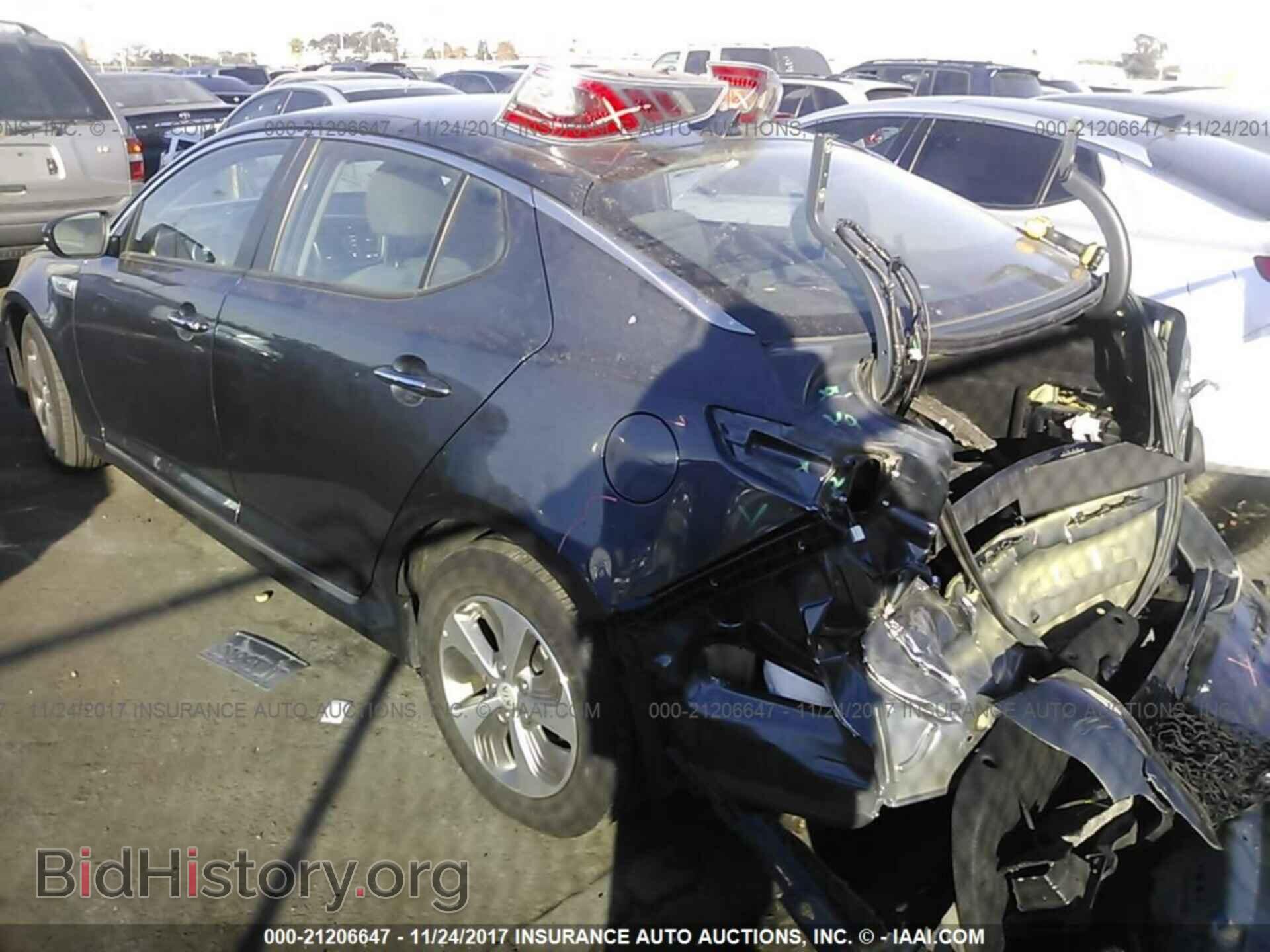 2015 Kia Optima - VIN: KNAGM4AD6F5083261 - Photo 3