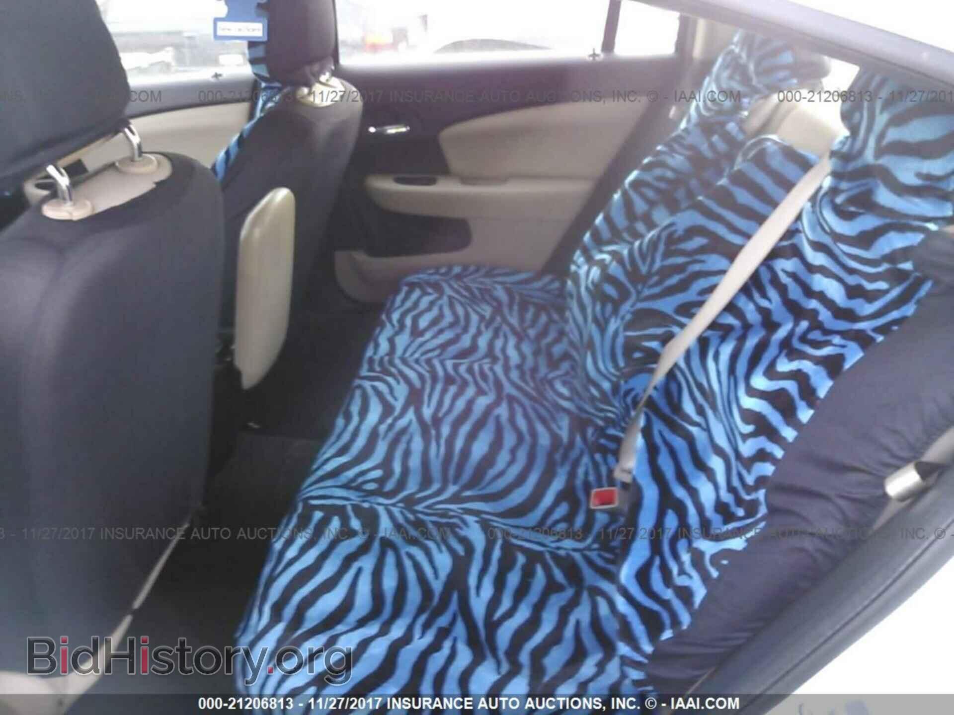2011 Chrysler 200 - VIN: 1C3BC2FB5BN547389 - Photo 8