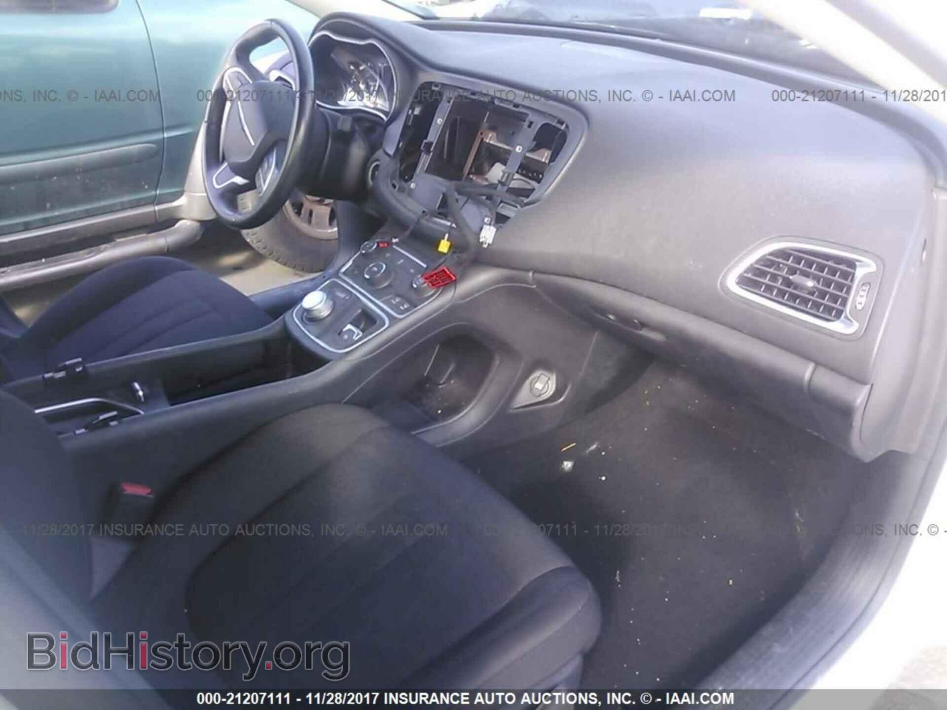 2015 Chrysler 200 - VIN: 1C3CCCAB7FN682087 - Фото 5