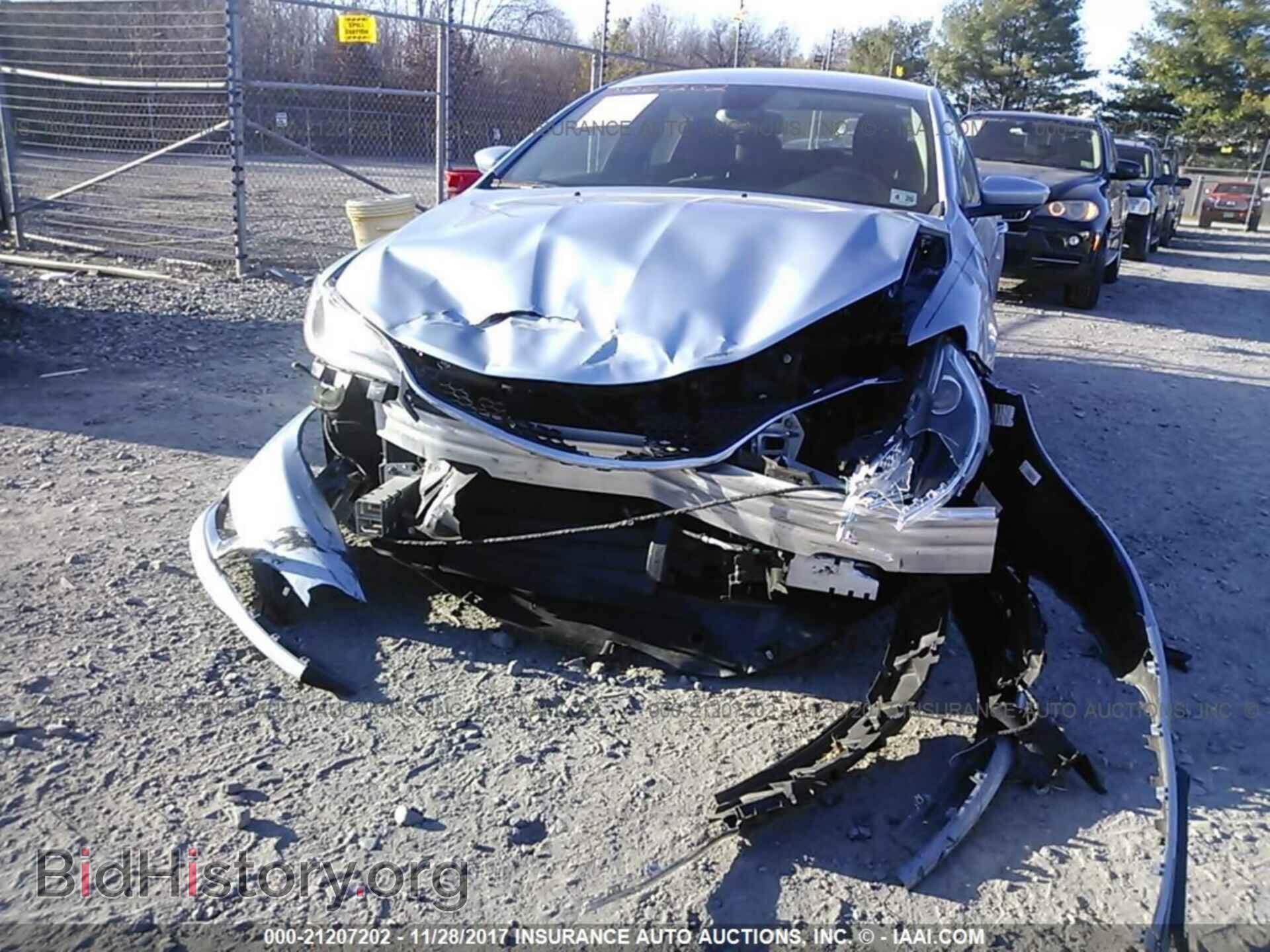 2015 Chrysler 200 - VIN: 1C3CCCAB4FN623482 - Photo 6