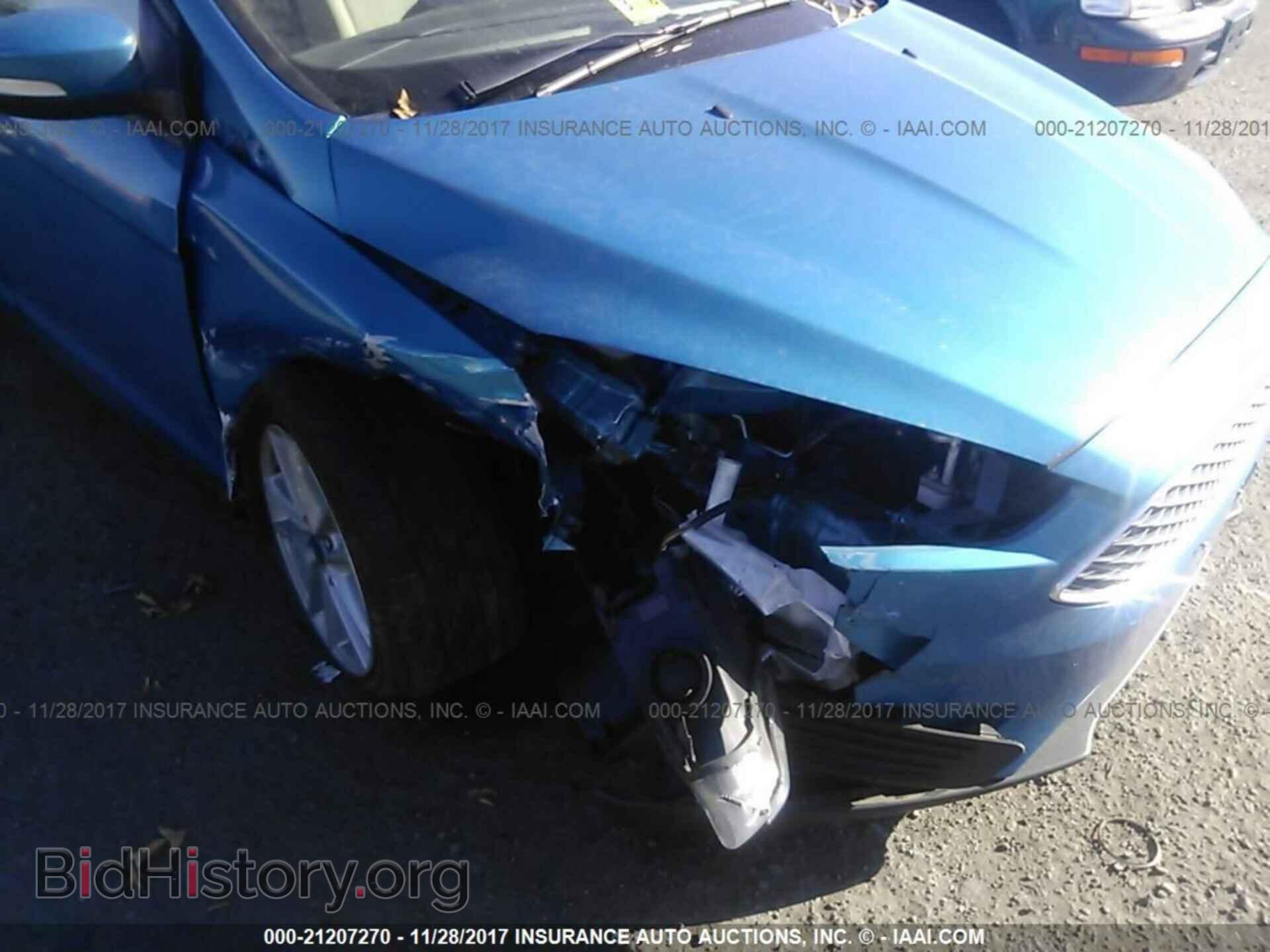 2016 Ford Focus - VIN: 1FADP3F29GL280300 - Photo 6