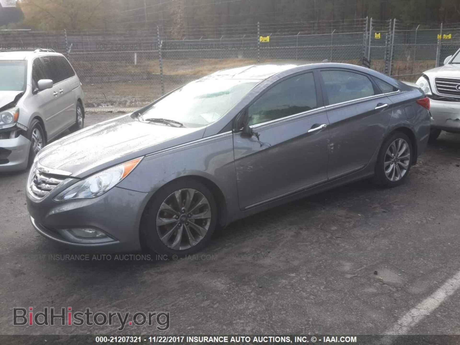 2012 Hyundai Sonata - VIN: 5NPEC4AB3CH435249 - Photo 2