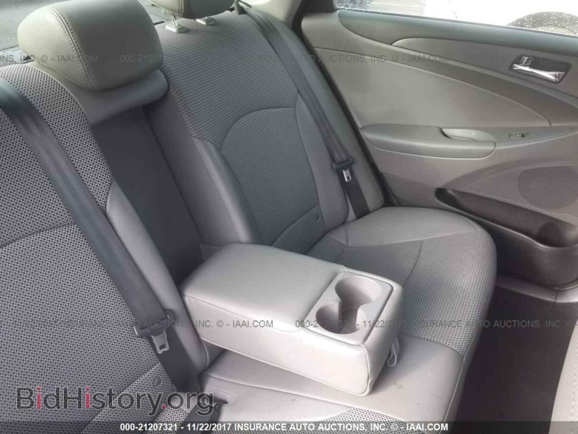 2012 Hyundai Sonata - VIN: 5NPEC4AB3CH435249 - Photo 8