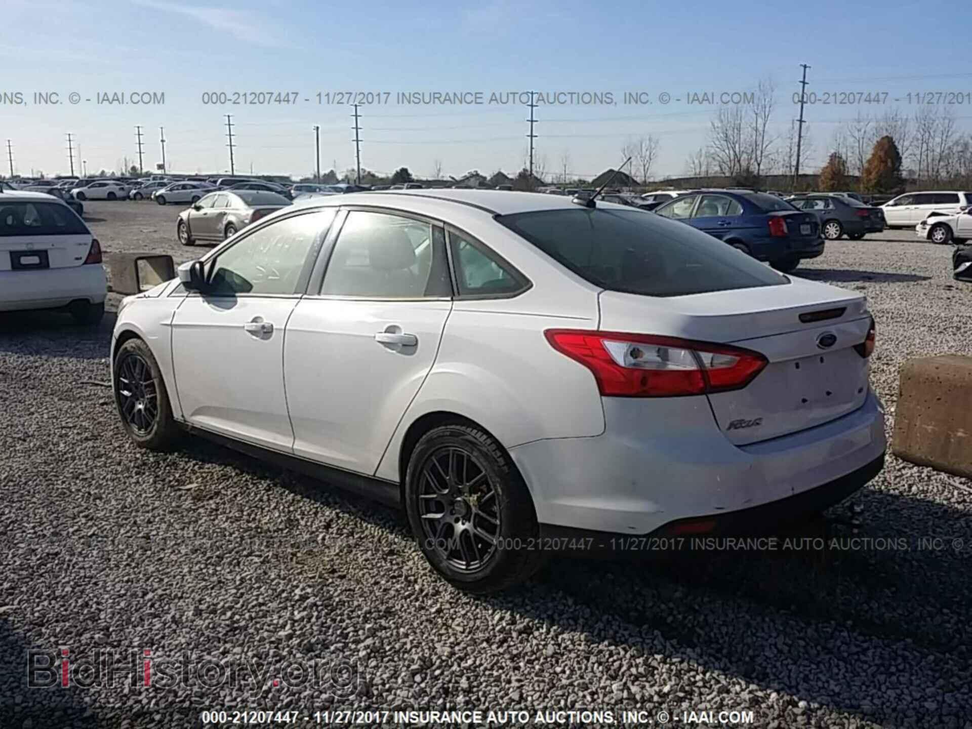 2012 Ford Focus - VIN: 1FAHP3F2XCL211692 - Photo 3