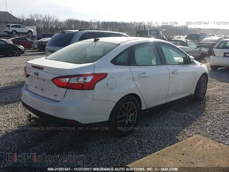 2012 Ford FOCUS (VIN 1FAHP3F2XCL211692) — photo 4 of 10