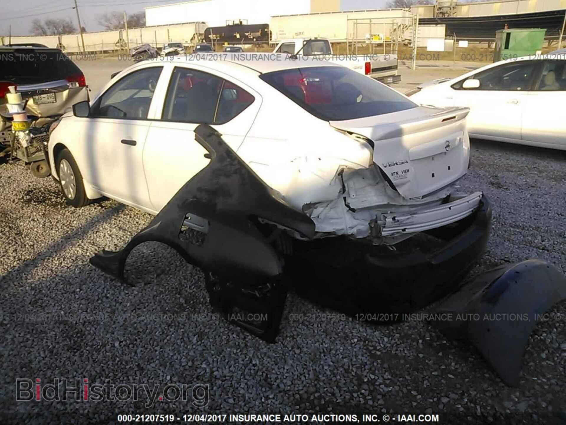 2017 Nissan Versa - VIN: 3N1CN7AP3HL803843 - Фото 3