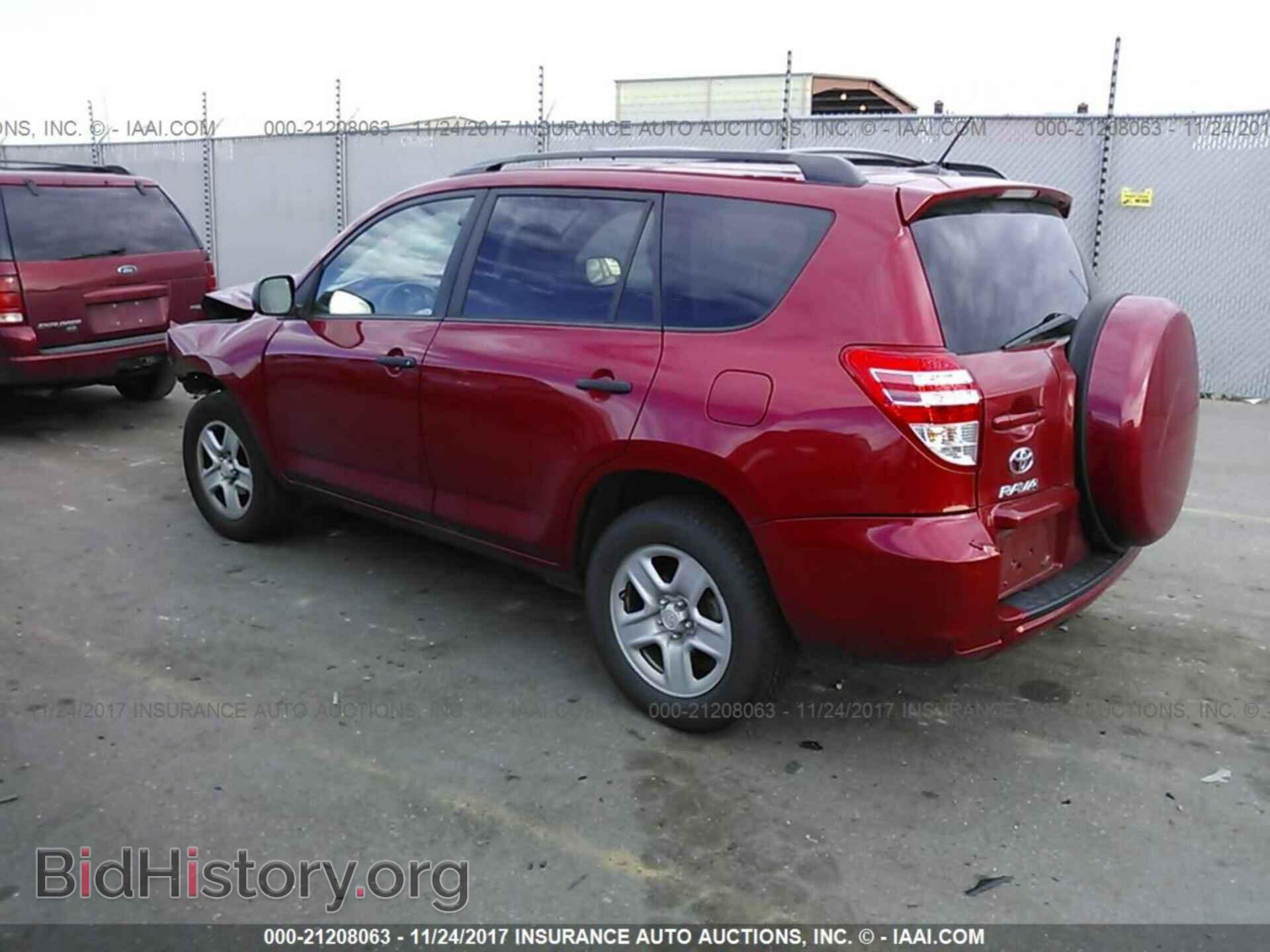 2011 Toyota Rav4 - VIN: 2T3BF4DV9BW095628 - Фото 3