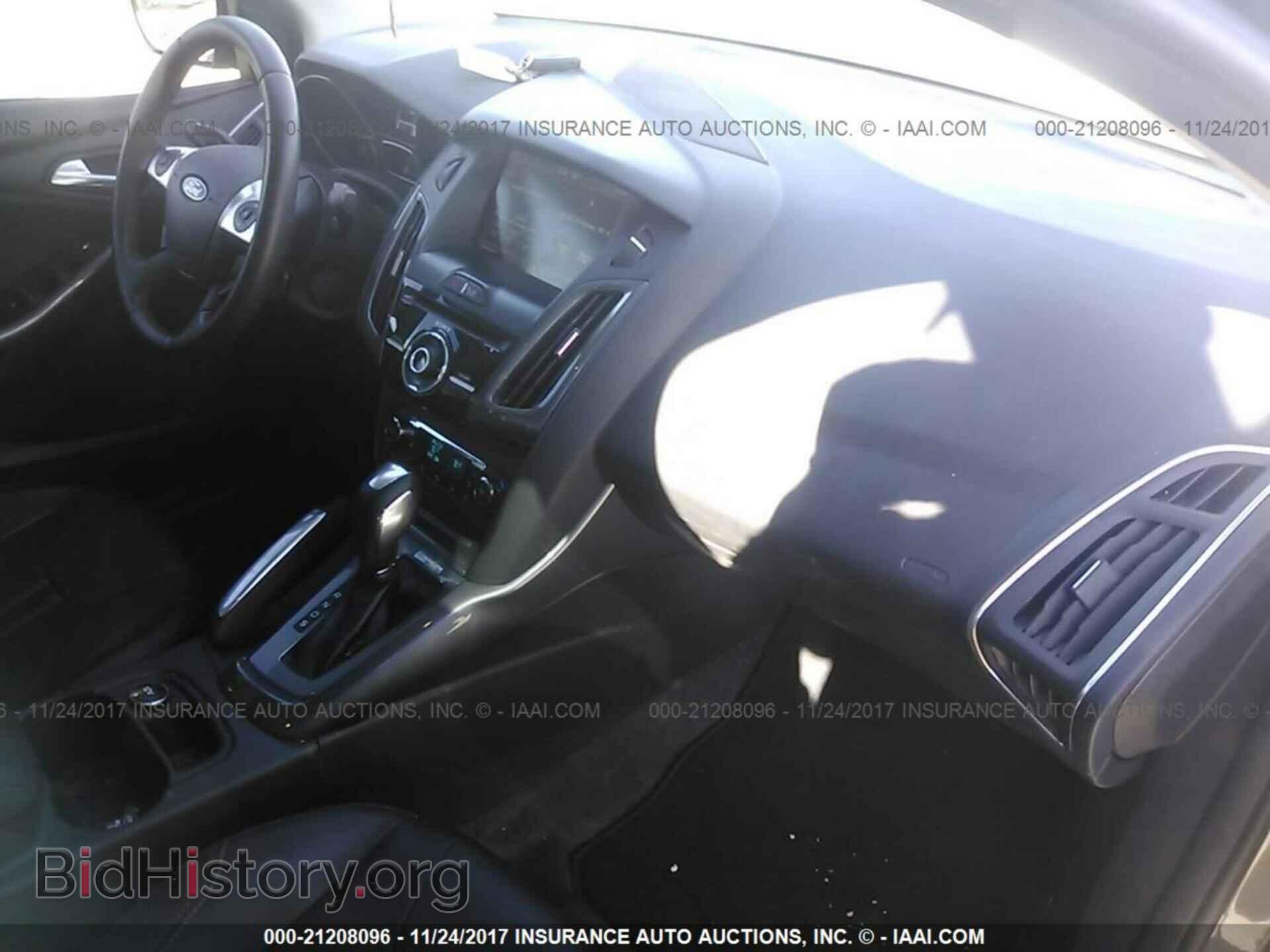 2012 Ford Focus - VIN: 1FAHP3J20CL250153 - Photo 5