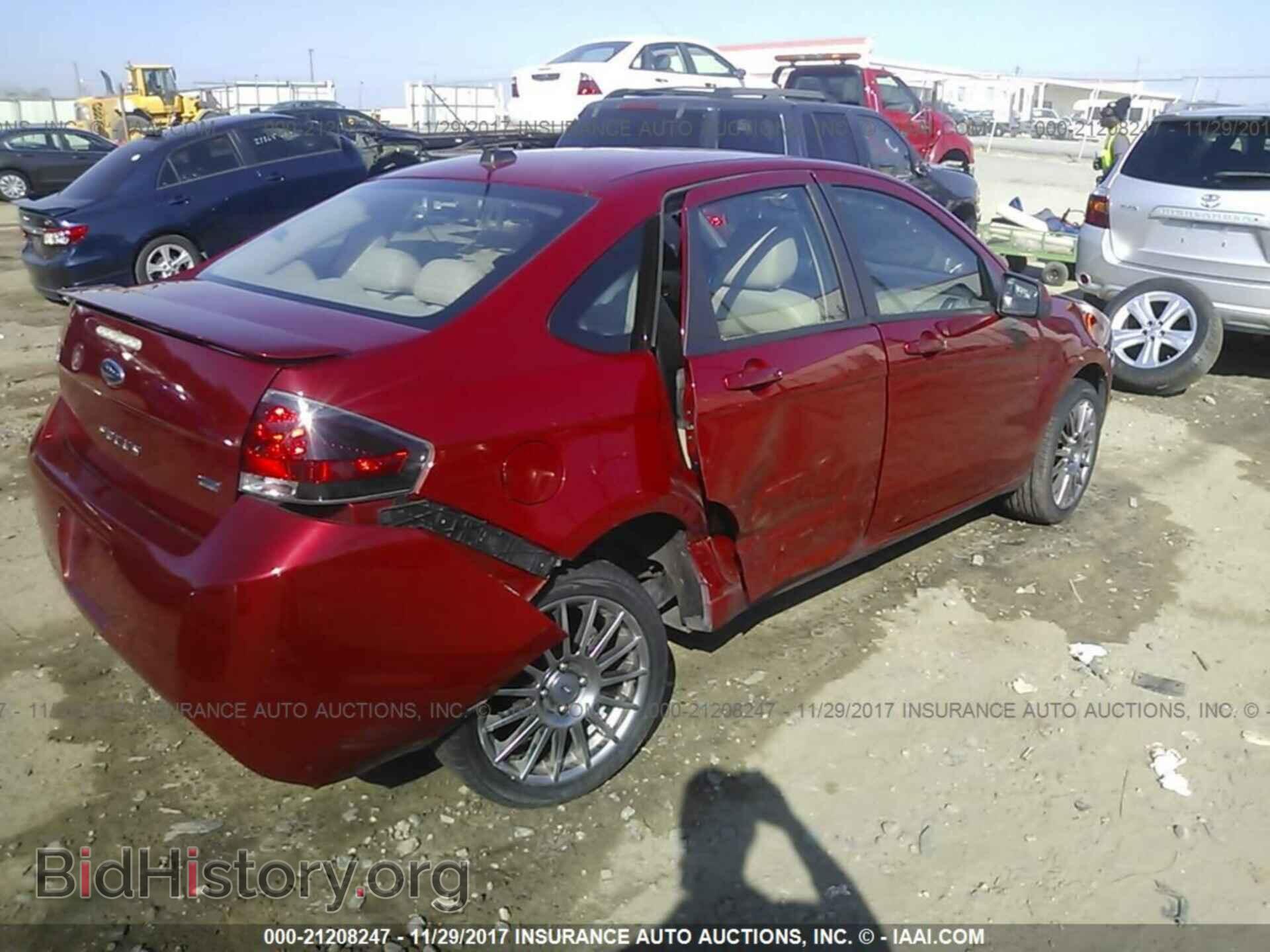 2011 Ford Focus - VIN: 1FAHP3GN2BW110247 - Фото 4