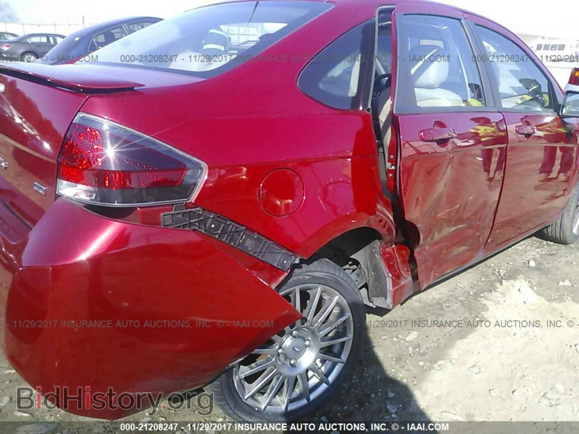 2011 Ford Focus - VIN: 1FAHP3GN2BW110247 - Фото 6
