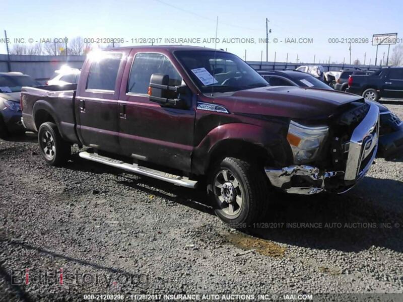 2011 Ford F250 (VIN 1FT7W2B68BEA97920) — фото 1 из 10, IAAI, повреждение: передняя часть