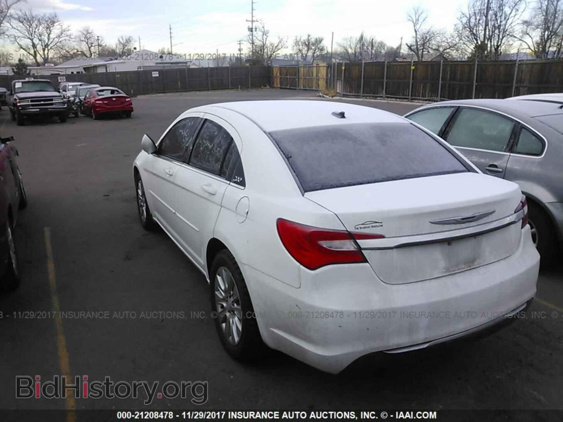 2012 Chrysler 200 - VIN: 1C3CCBAB9CN192031 - Фото 3