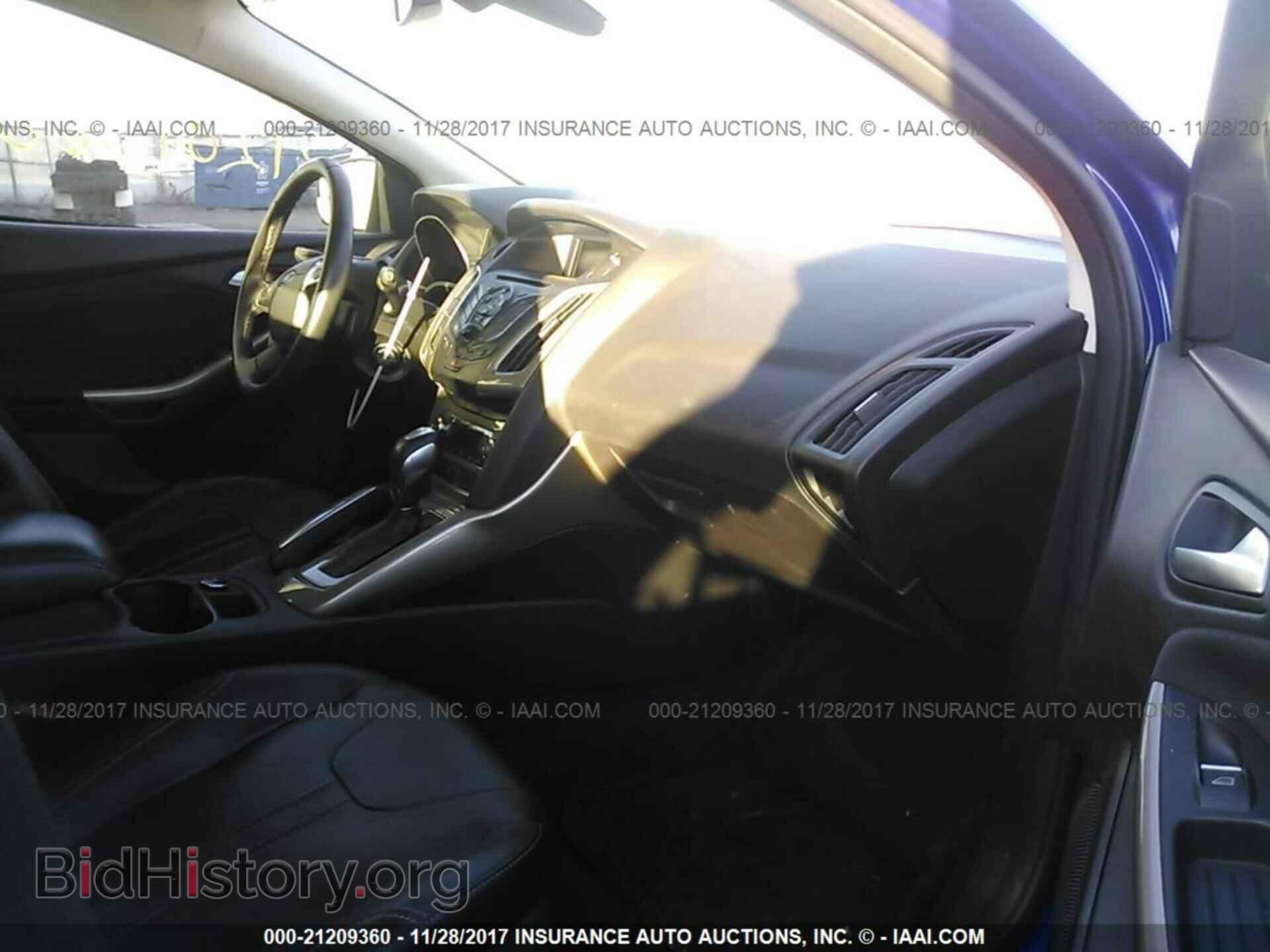 2012 Ford Focus - VIN: 1FAHP3M2XCL373907 - Фото 5