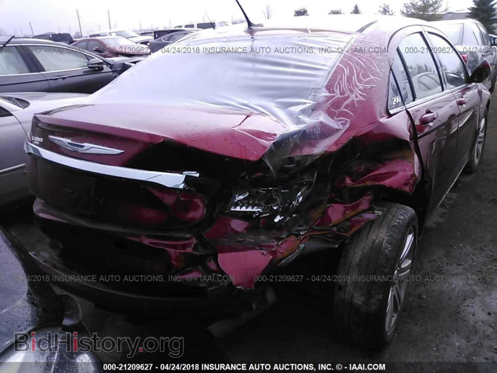 2013 Chrysler 200 - VIN: 1C3CCBBB2DN743366 - Photo 4