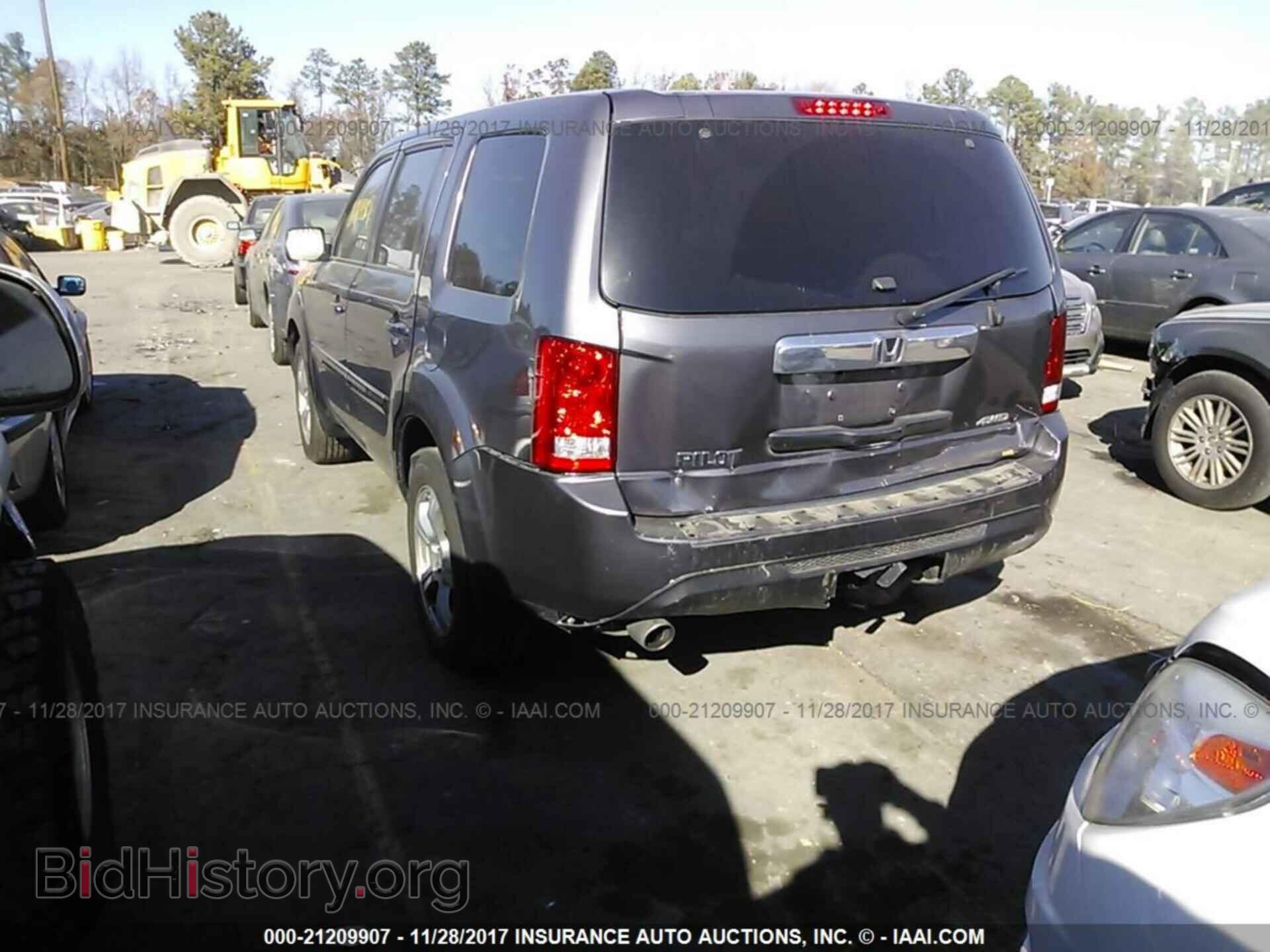 2015 Honda Pilot - VIN: 5FNYF4H59FB075668 - Фото 3
