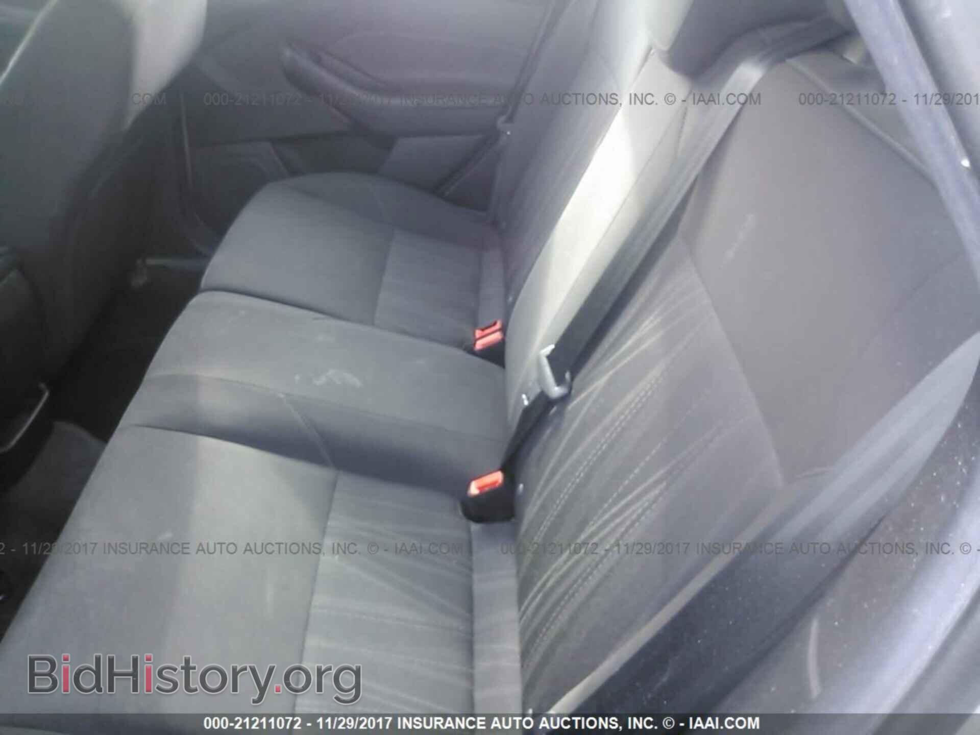 2016 Ford Focus - VIN: 1FADP3K29GL394528 - Photo 8