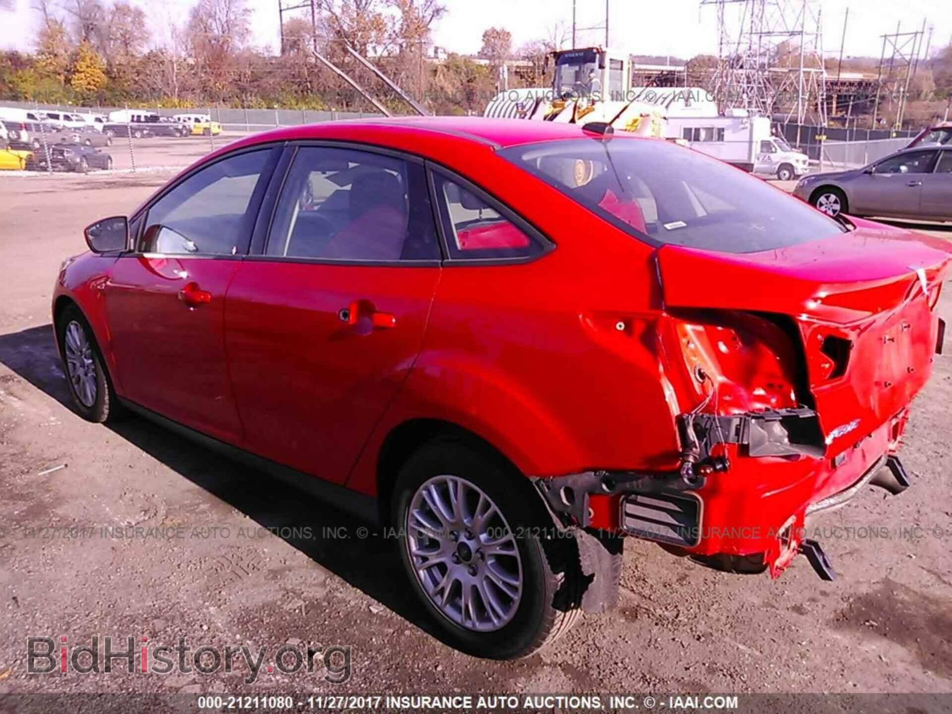 2012 Ford Focus - VIN: 1FAHP3F2XCL356831 - Photo 3