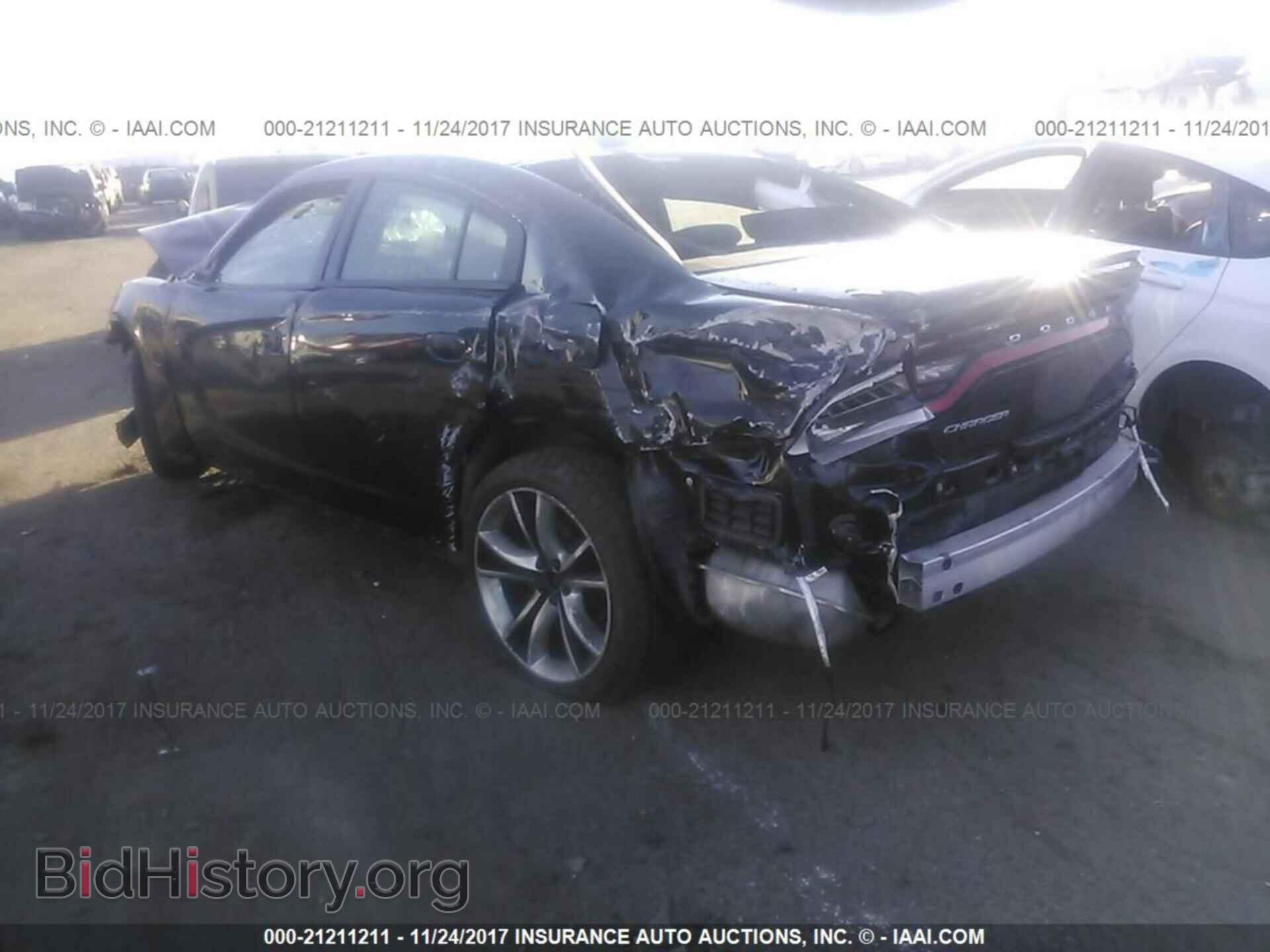 2015 Dodge Charger - VIN: 2C3CDXCTXFH907458 - Photo 3