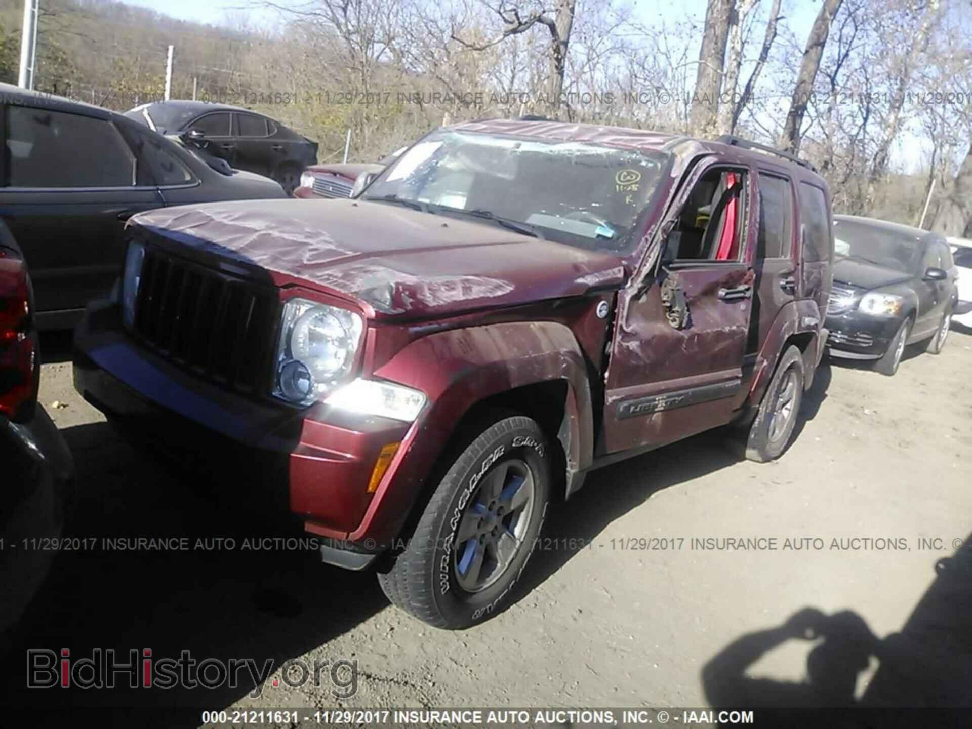 2012 Jeep Liberty - VIN: 1C4PJMAK7CW154564 - Фото 2