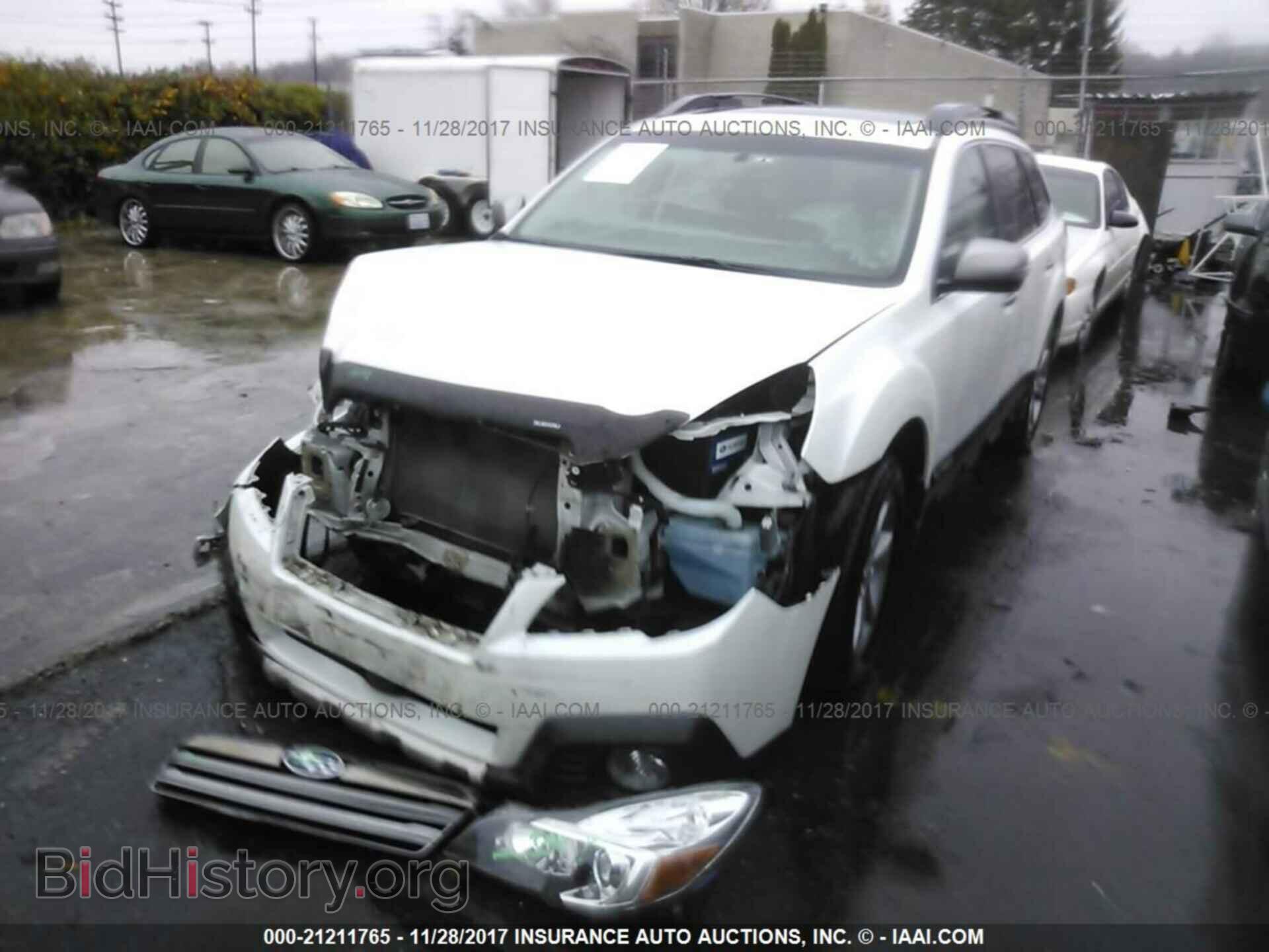 2013 Subaru Outback - VIN: 4S4BRBSCXD3291558 - Фото 2