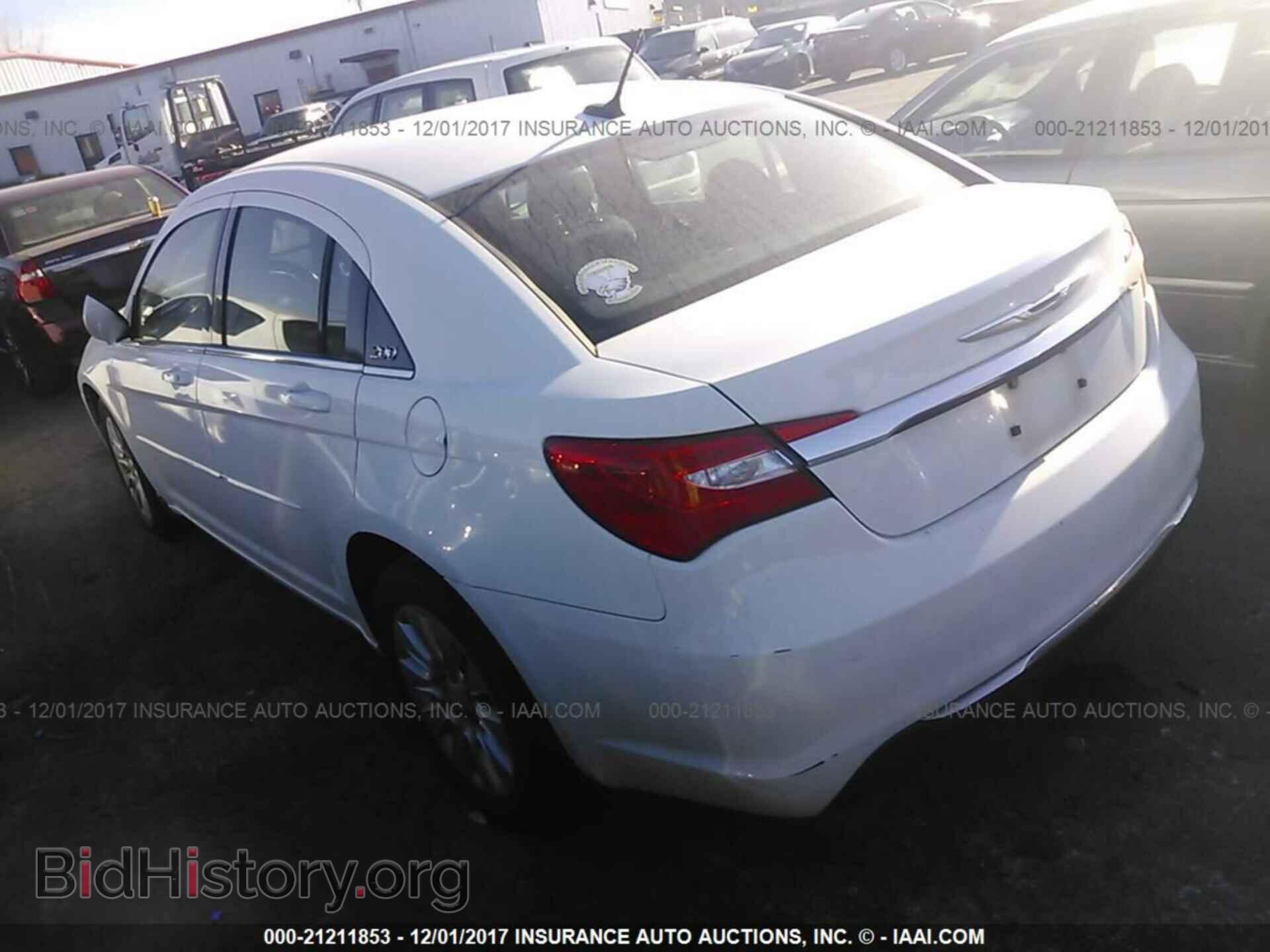 2012 Chrysler 200 - VIN: 1C3CCBAB9CN225934 - Фото 3
