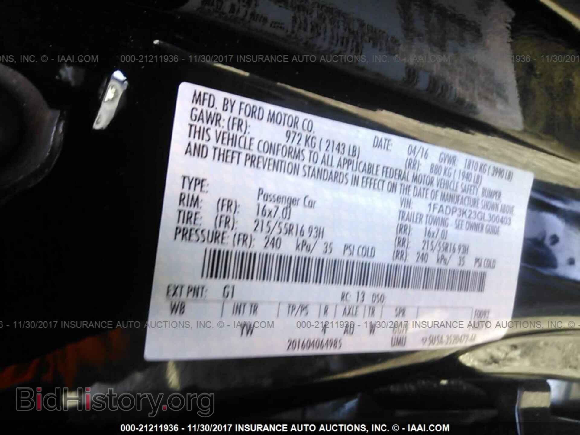 2016 Ford Focus - VIN: 1FADP3K23GL300403 - Photo 9