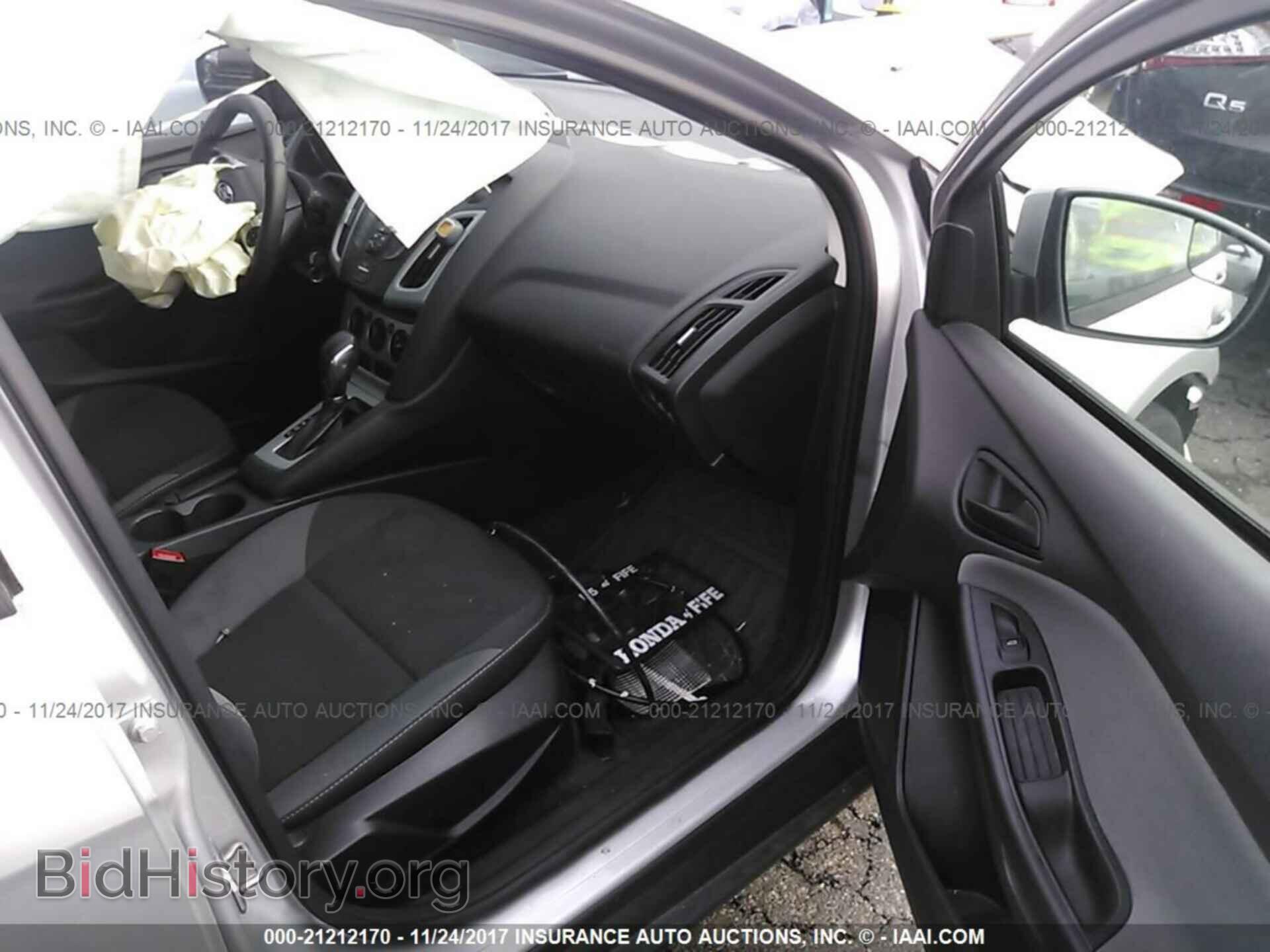 2012 Ford Focus - VIN: 1FAHP3F25CL175605 - Photo 5