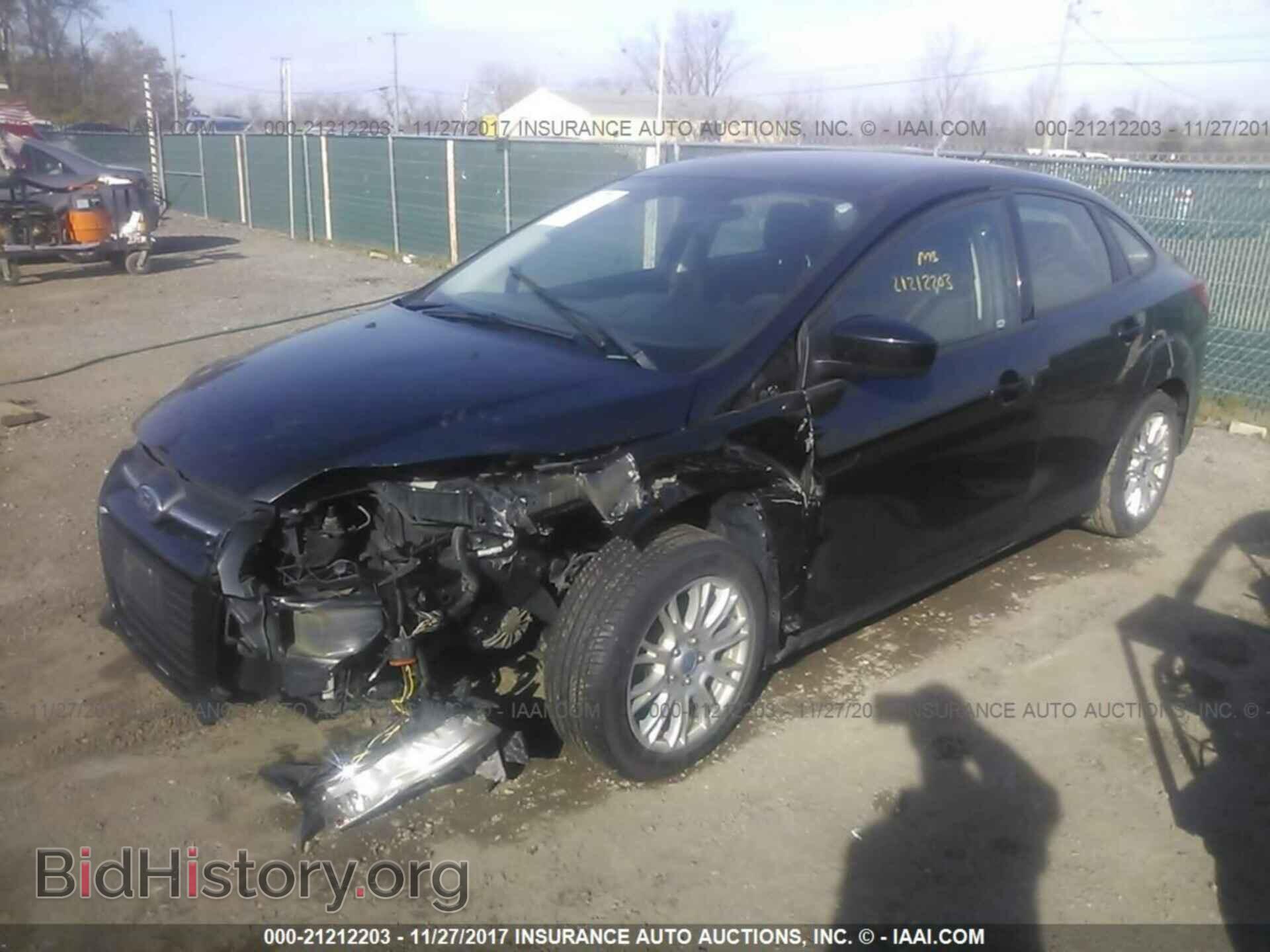 2012 Ford Focus - VIN: 1FAHP3F29CL169127 - Photo 2