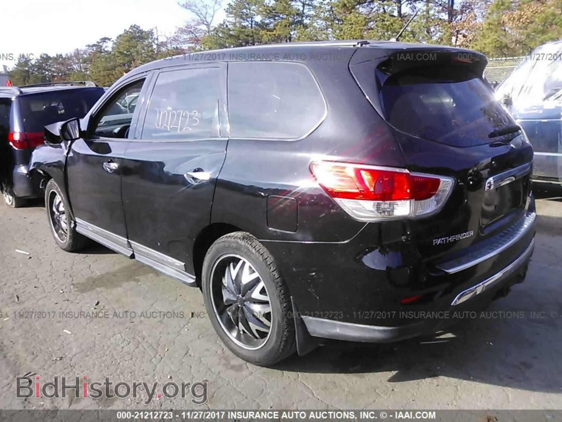2014 Nissan Pathfinder - VIN: 5N1AR2MM1EC677563 - Photo 3