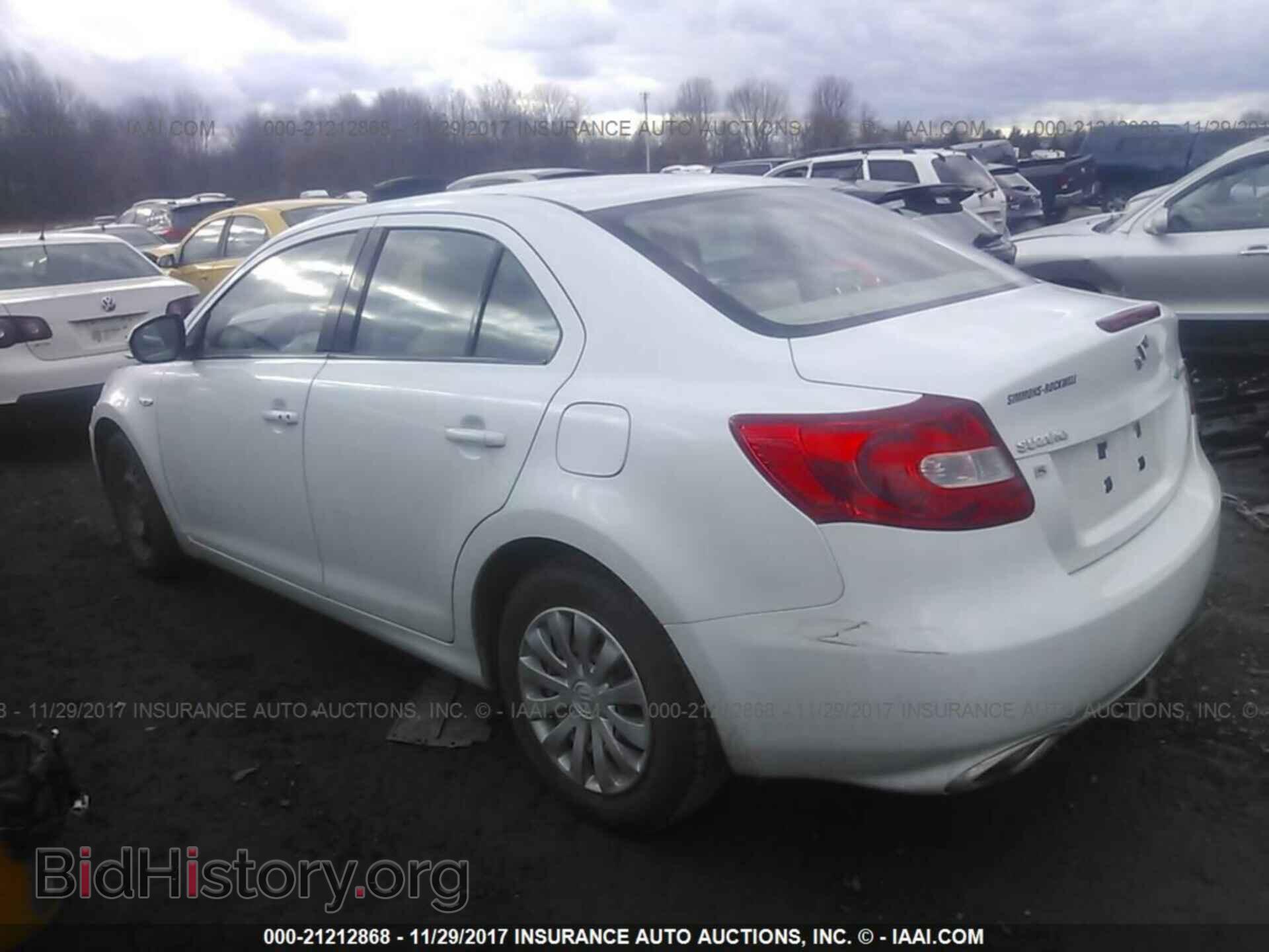 2012 Suzuki Kizashi - VIN: JS2RF9A10C6100141 - Фото 3
