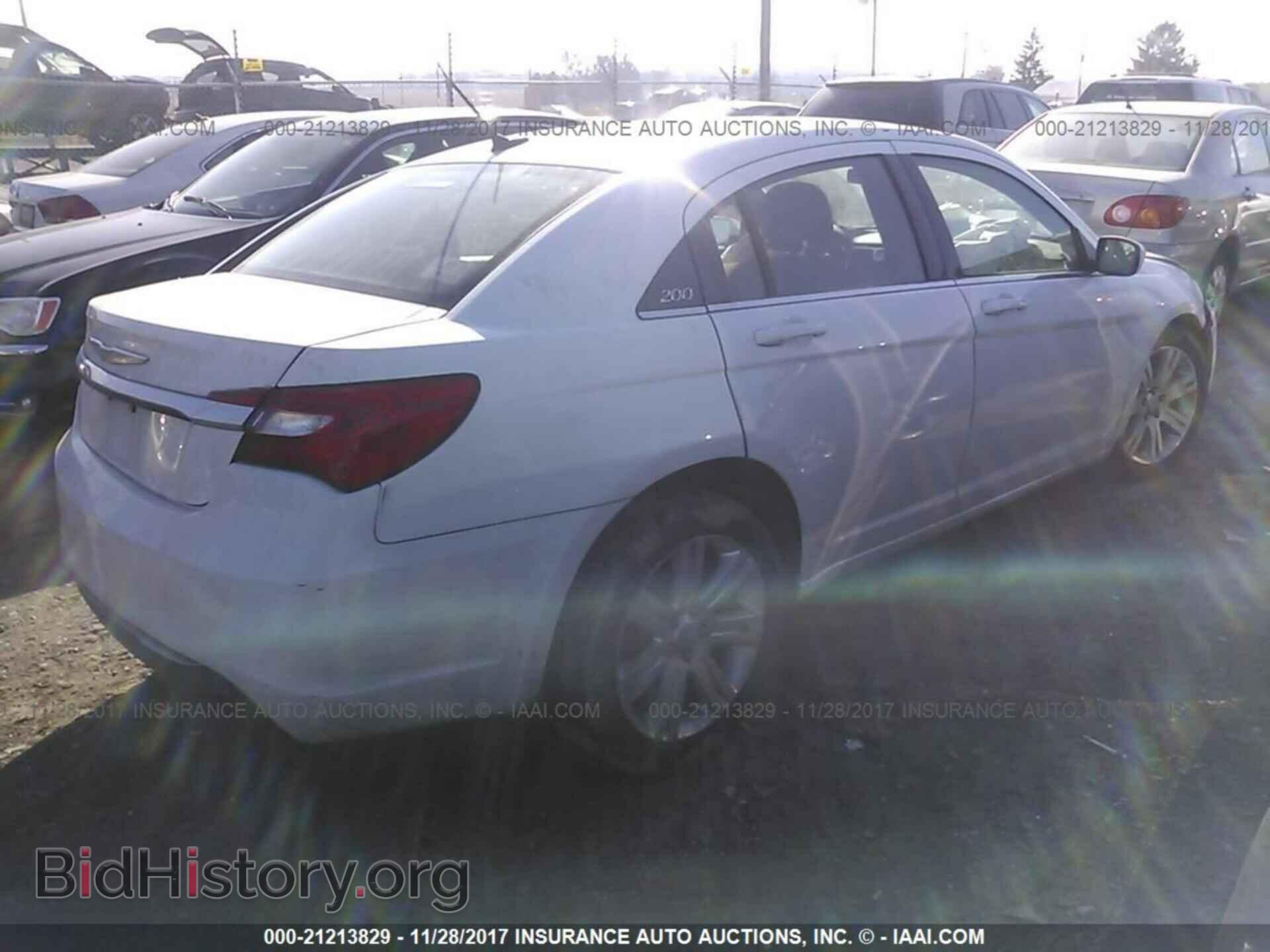 2011 Chrysler 200 - VIN: 1C3BC1FB3BN618678 - Фото 4