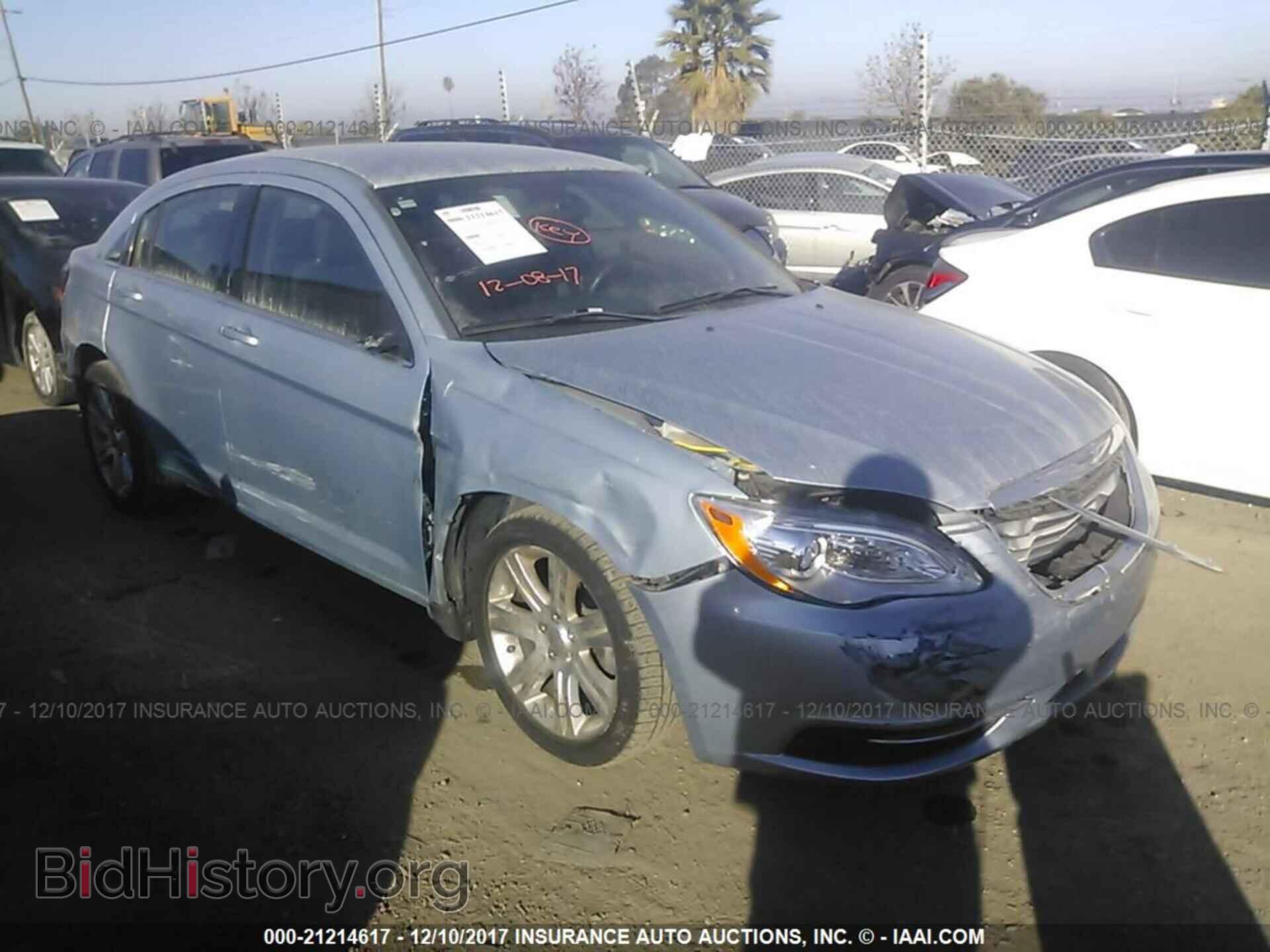 Photo 1C3CCBAB5DN715143 - Chrysler 200 2013