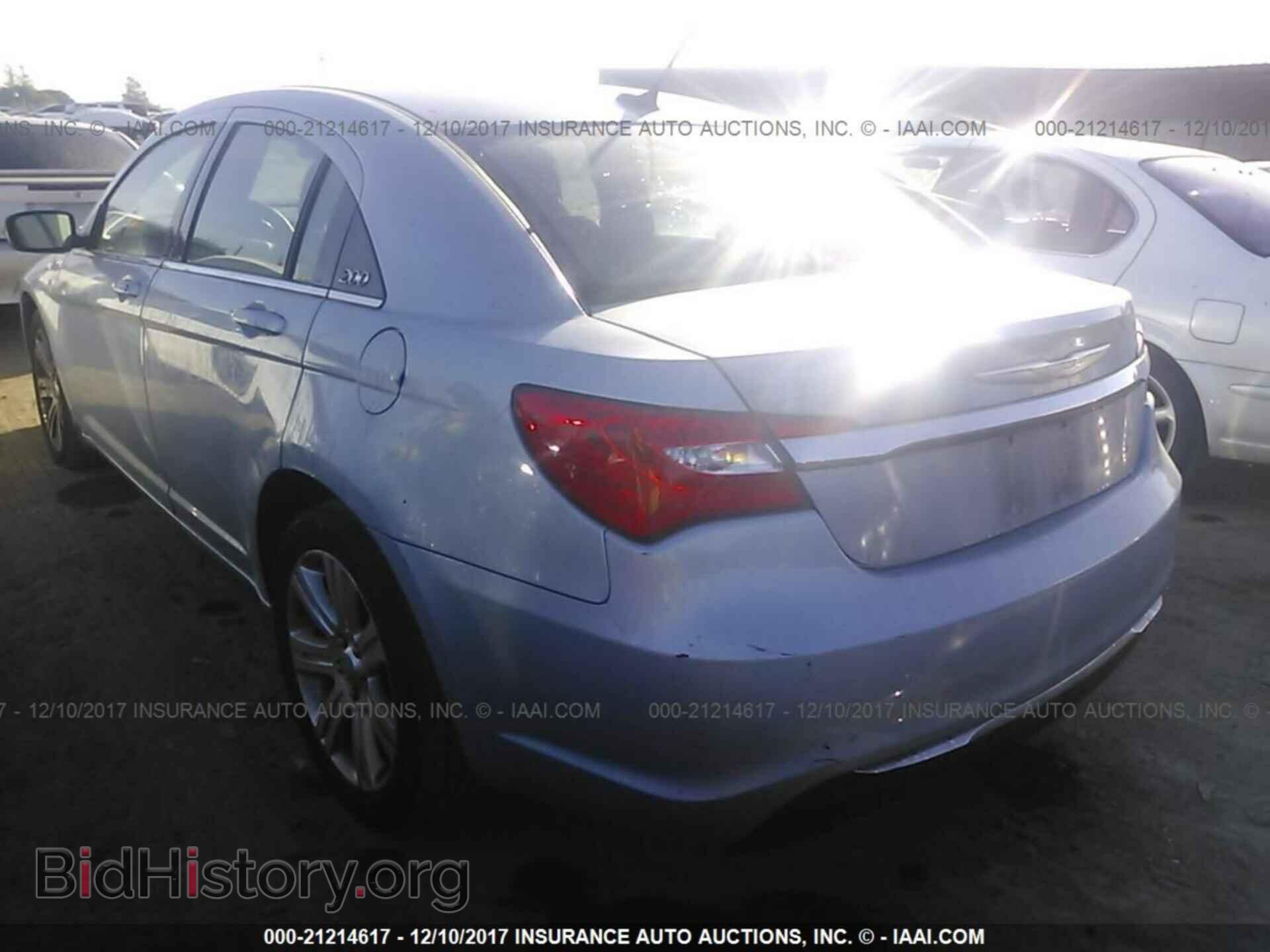 2013 Chrysler 200 - VIN: 1C3CCBAB5DN715143 - Photo 3