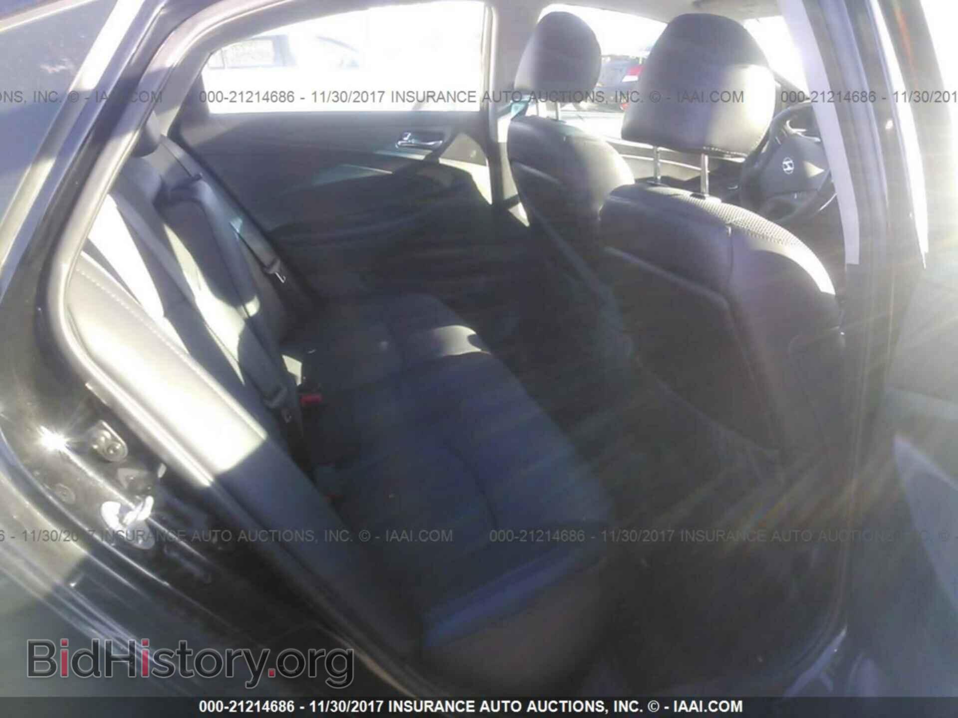 2012 Hyundai Sonata - VIN: 5NPEC4AC9CH412213 - Photo 8