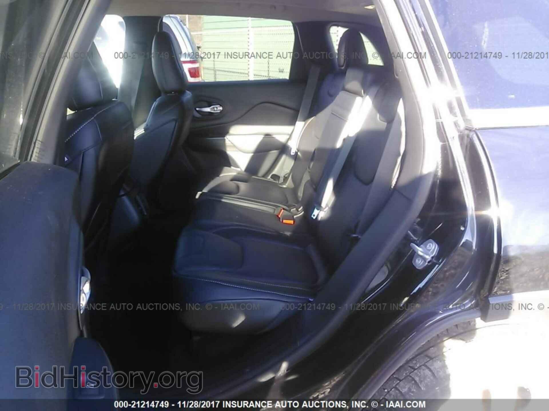 2015 Jeep Cherokee - VIN: 1C4PJMDS6FW703302 - Photo 8
