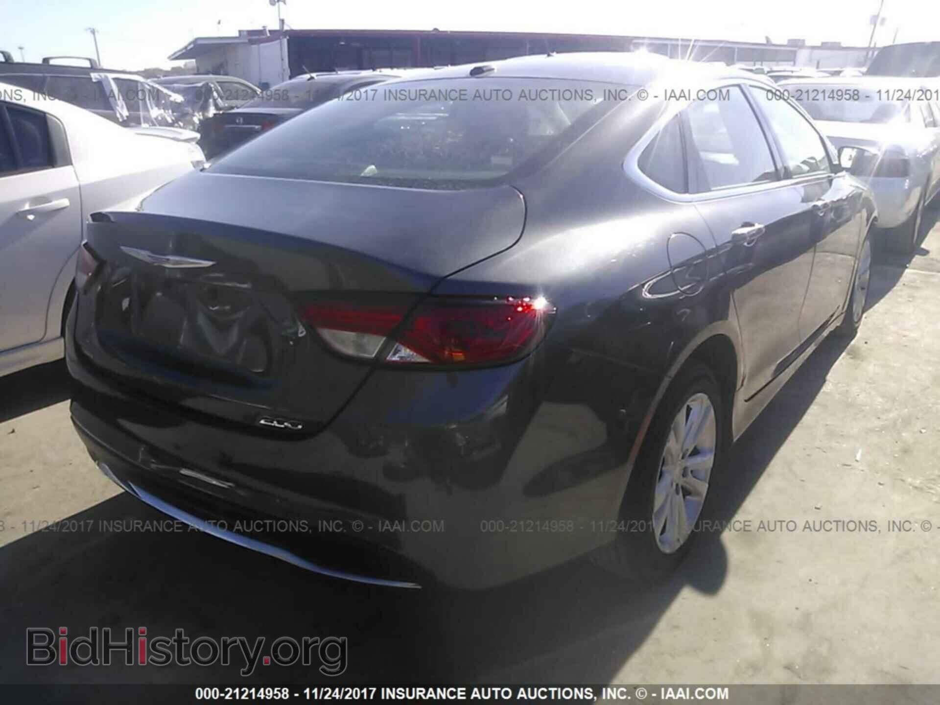 2015 Chrysler 200 - VIN: 1C3CCCAB1FN649988 - Photo 4