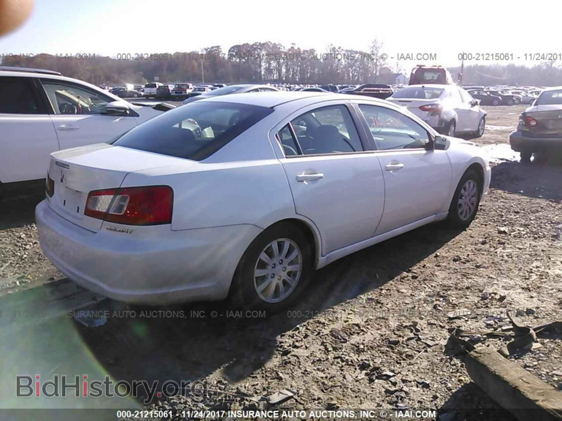 2011 Mitsubishi Galant - VIN: 4A32B2FF0BE024604 - Фото 4