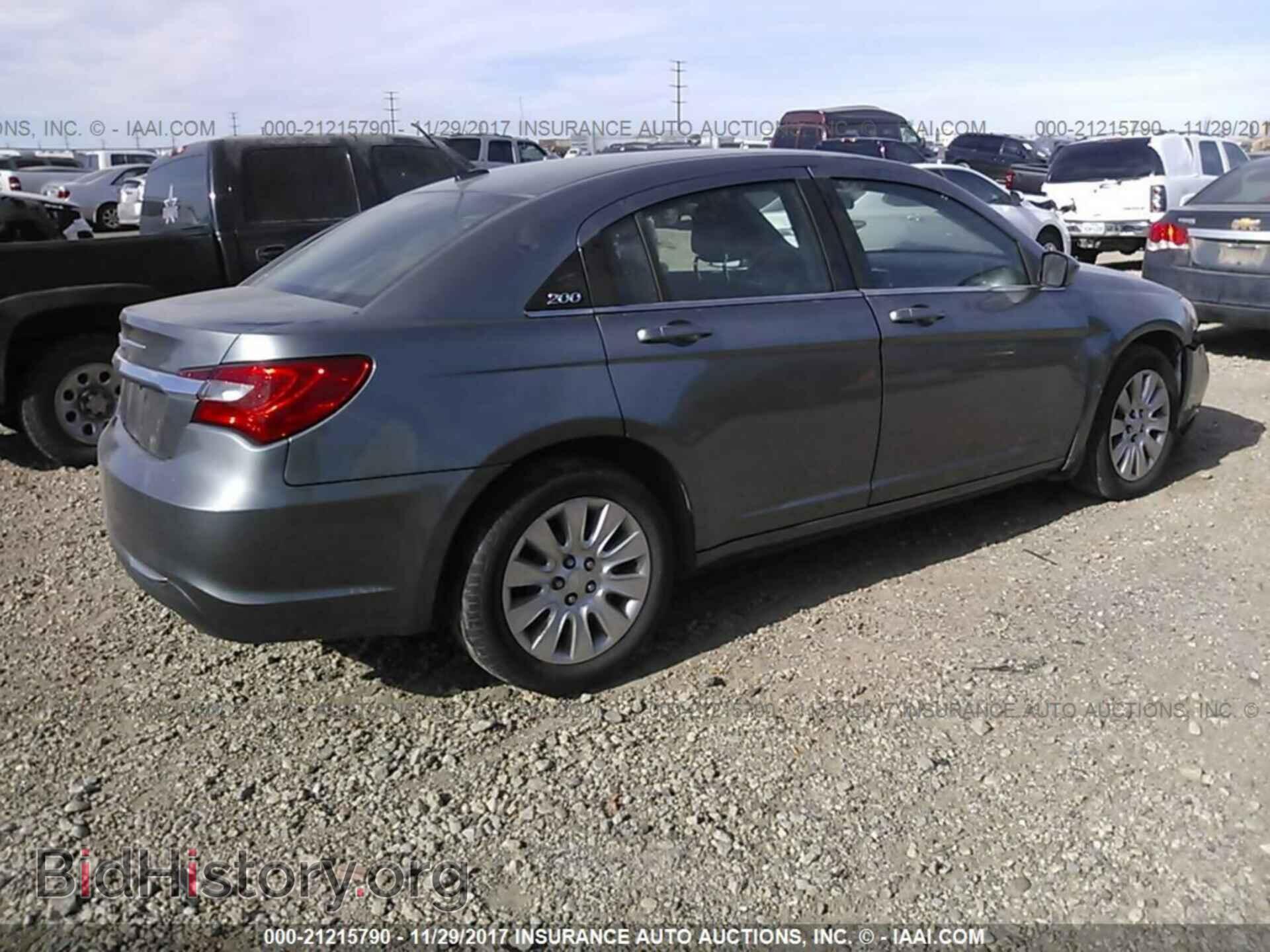 2012 Chrysler 200 - VIN: 1C3CCBAB3CN130270 - Photo 4