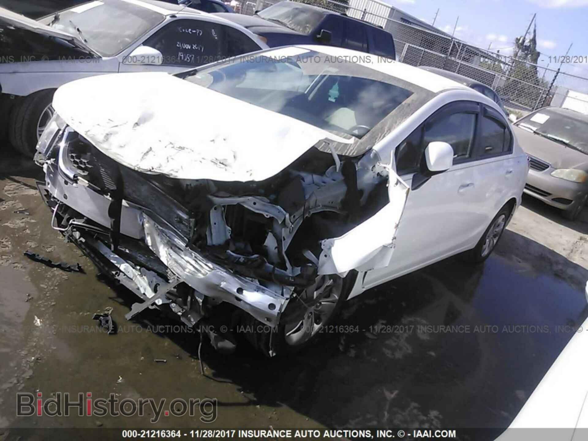 2013 Honda Civic - VIN: 19XFB2F58DE077618 - Фото 2