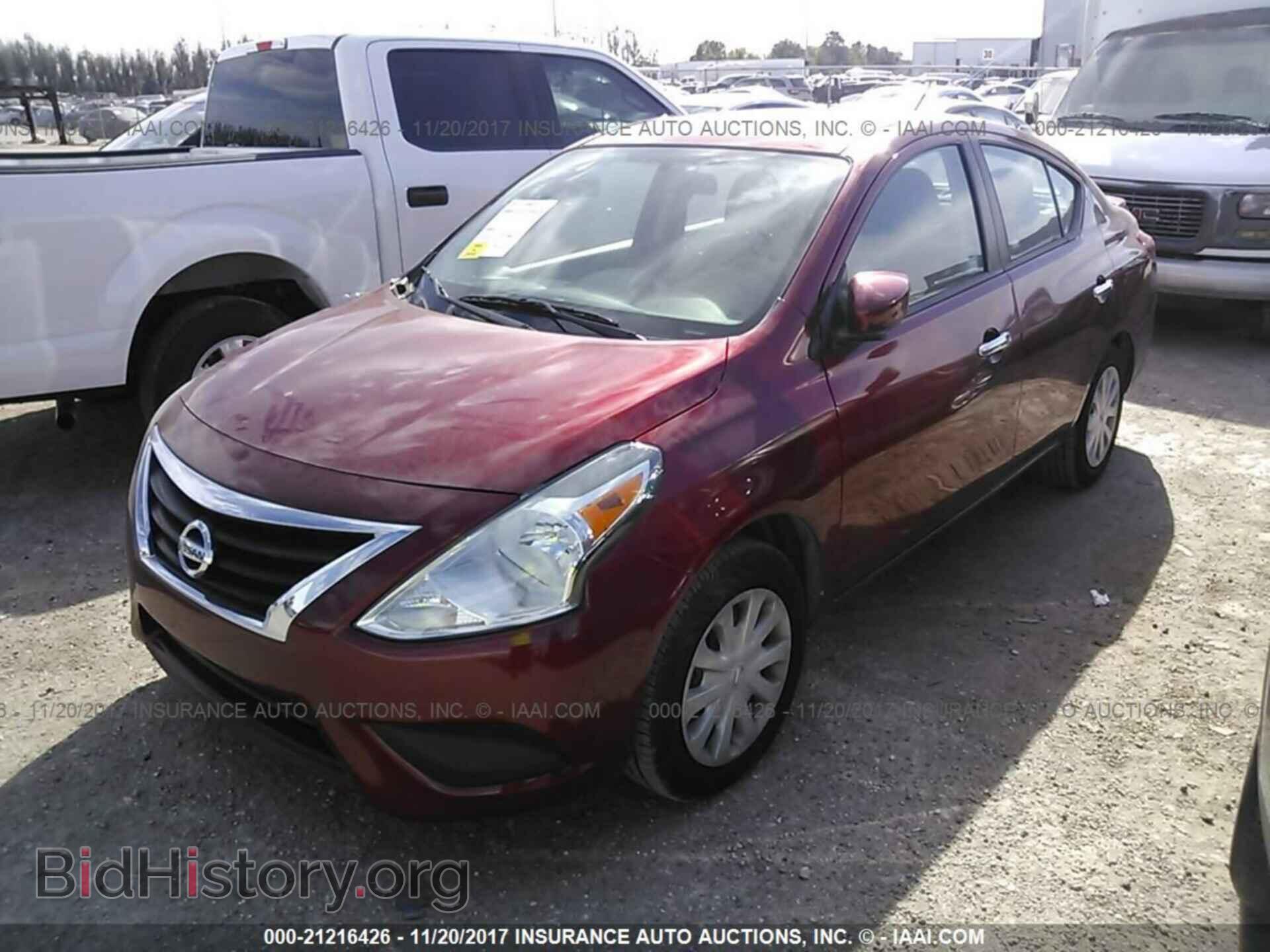 2017 Nissan Versa - VIN: 3N1CN7AP3HK420457 - Фото 2