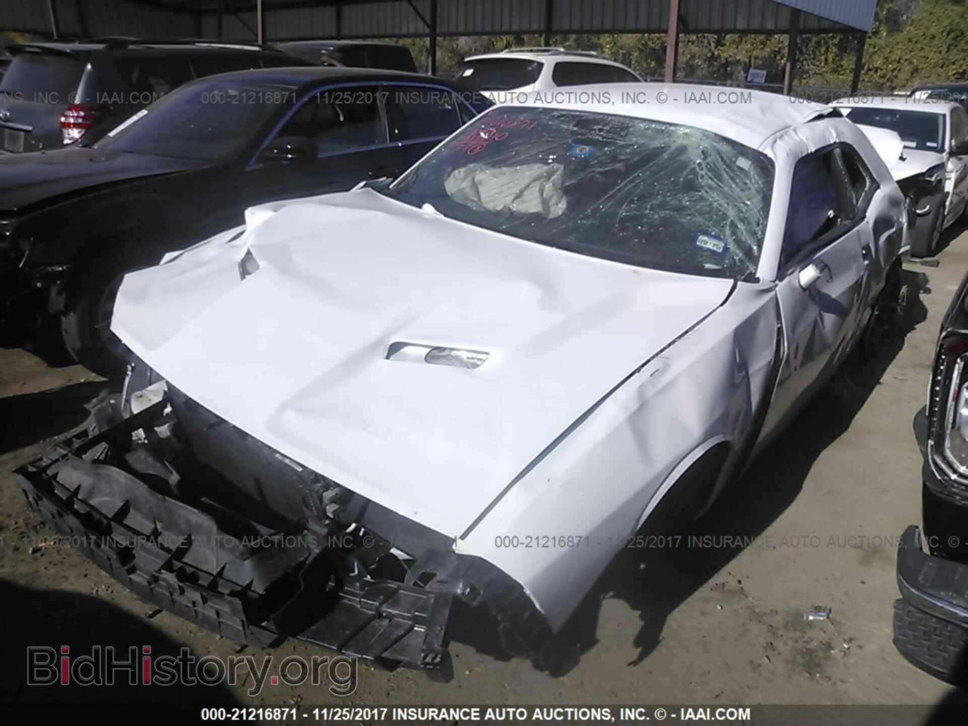 2016 Dodge Challenger - VIN: 2C3CDZAG1GH330029 - Фото 2