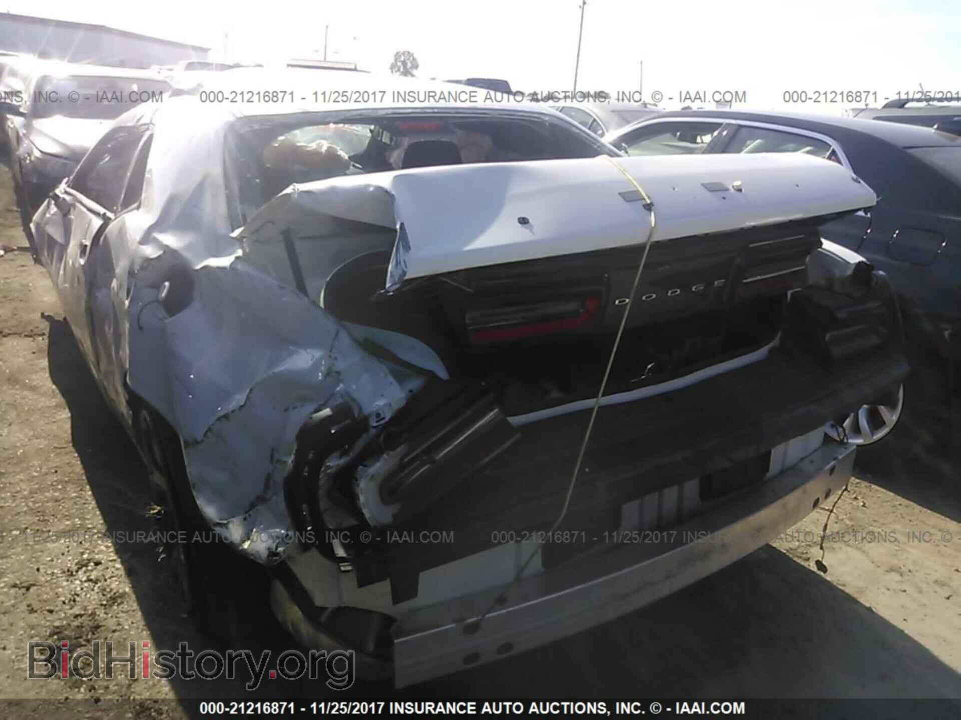 2016 Dodge Challenger - VIN: 2C3CDZAG1GH330029 - Фото 3