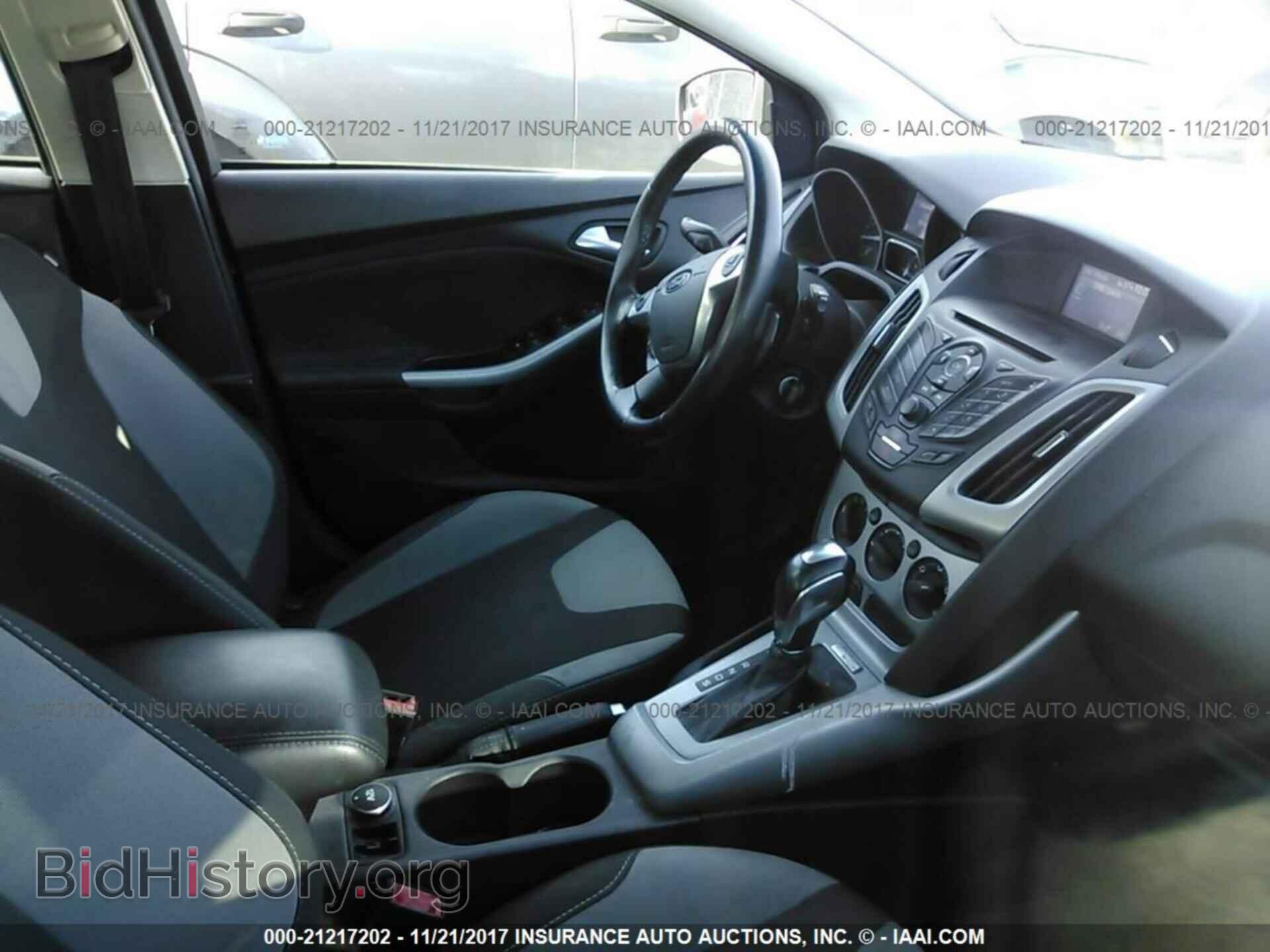 2012 Ford Focus - VIN: 1FAHP3K2XCL260171 - Photo 5