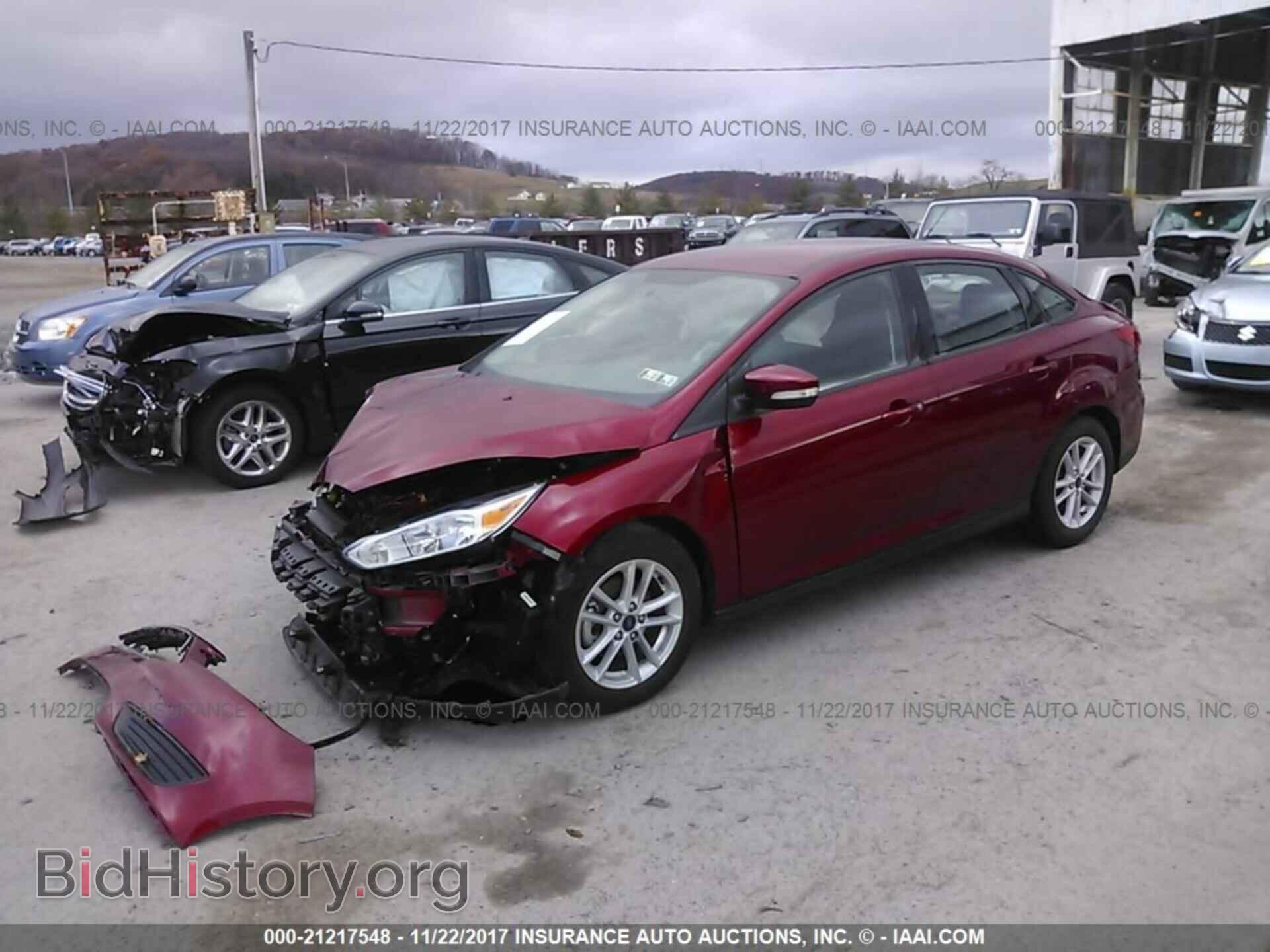 2017 Ford Focus - VIN: 1FADP3F27HL243408 - Photo 2