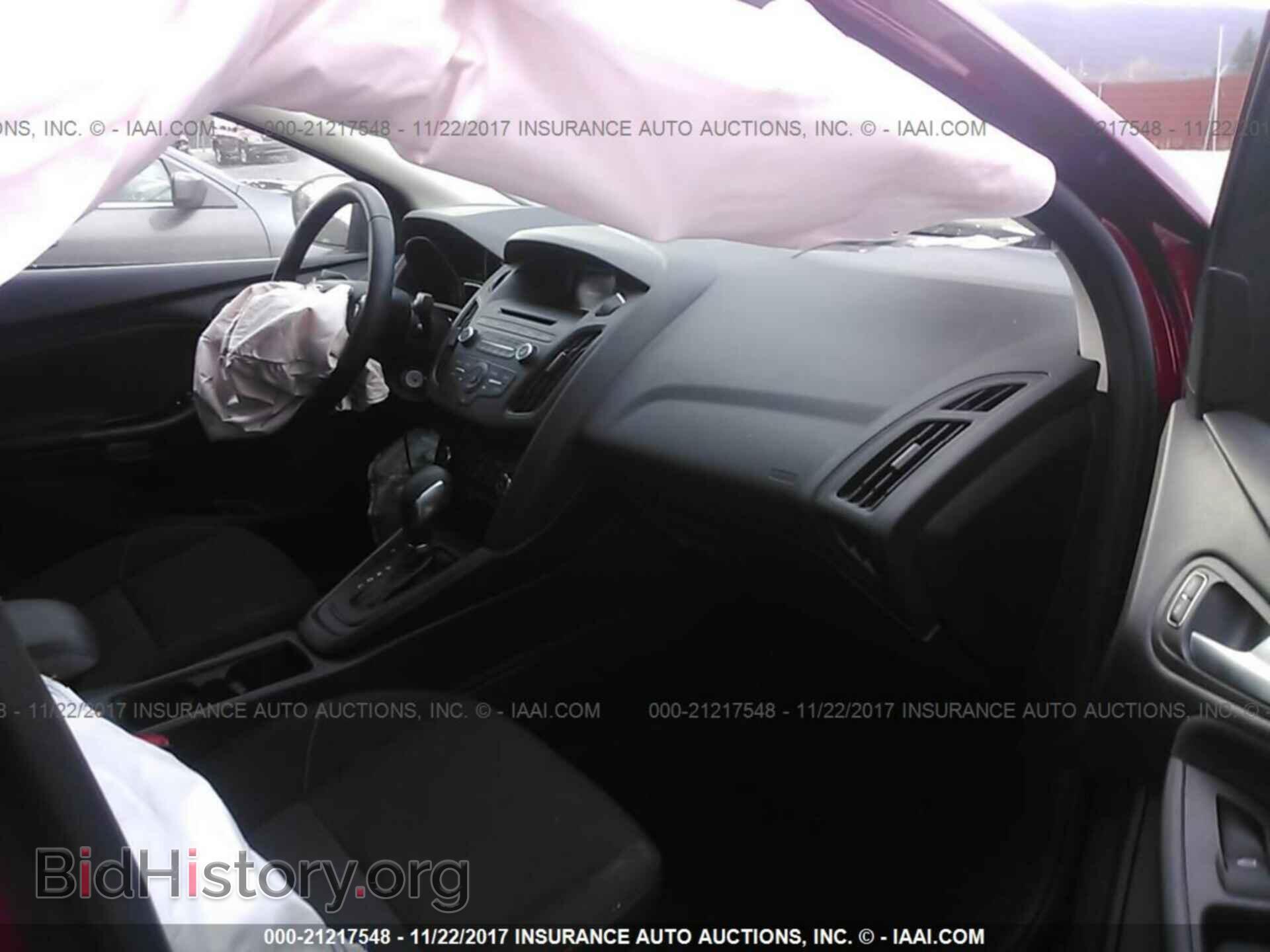 2017 Ford Focus - VIN: 1FADP3F27HL243408 - Photo 5