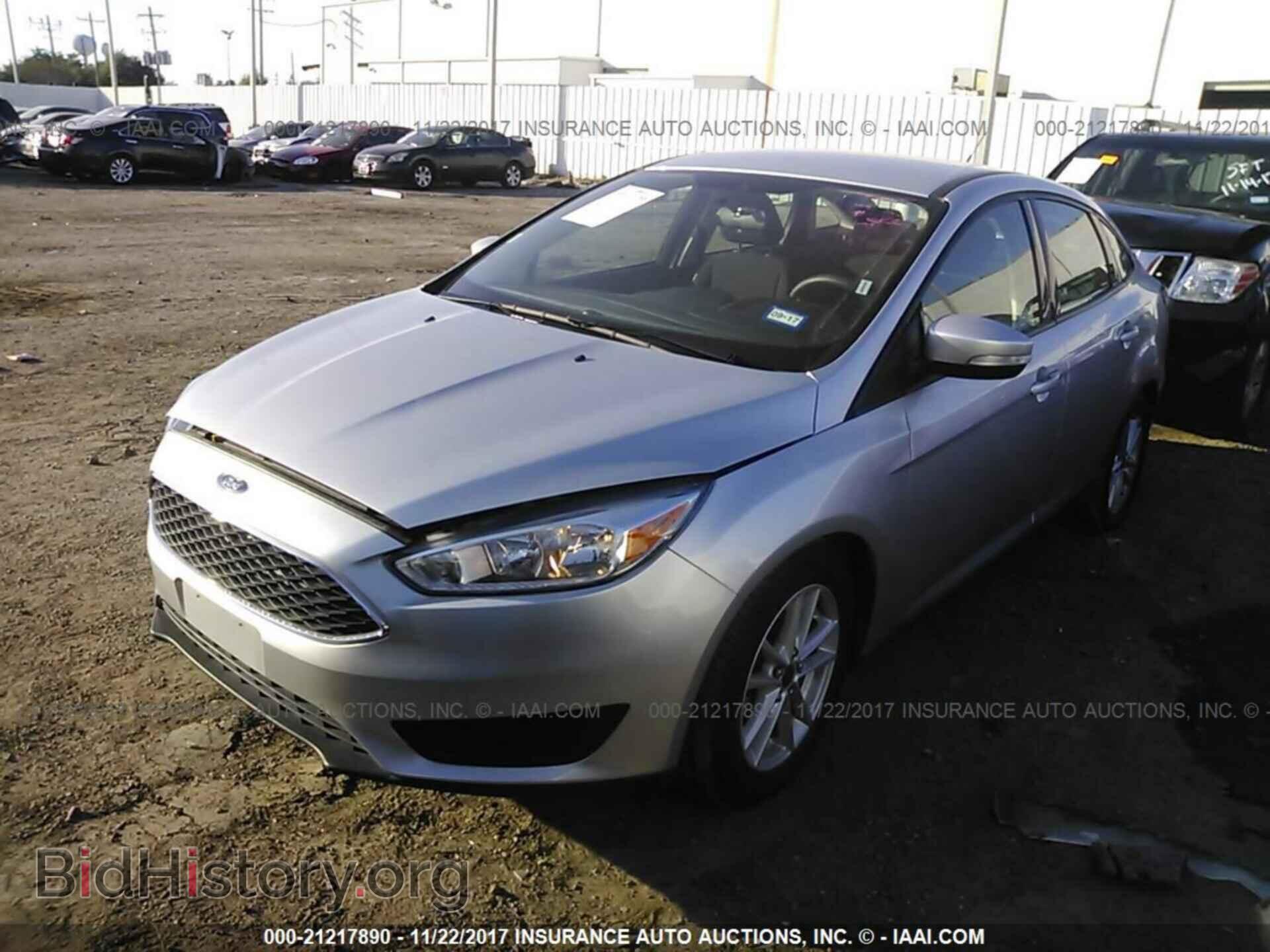 2016 Ford Focus - VIN: 1FADP3F21GL217675 - Фото 2