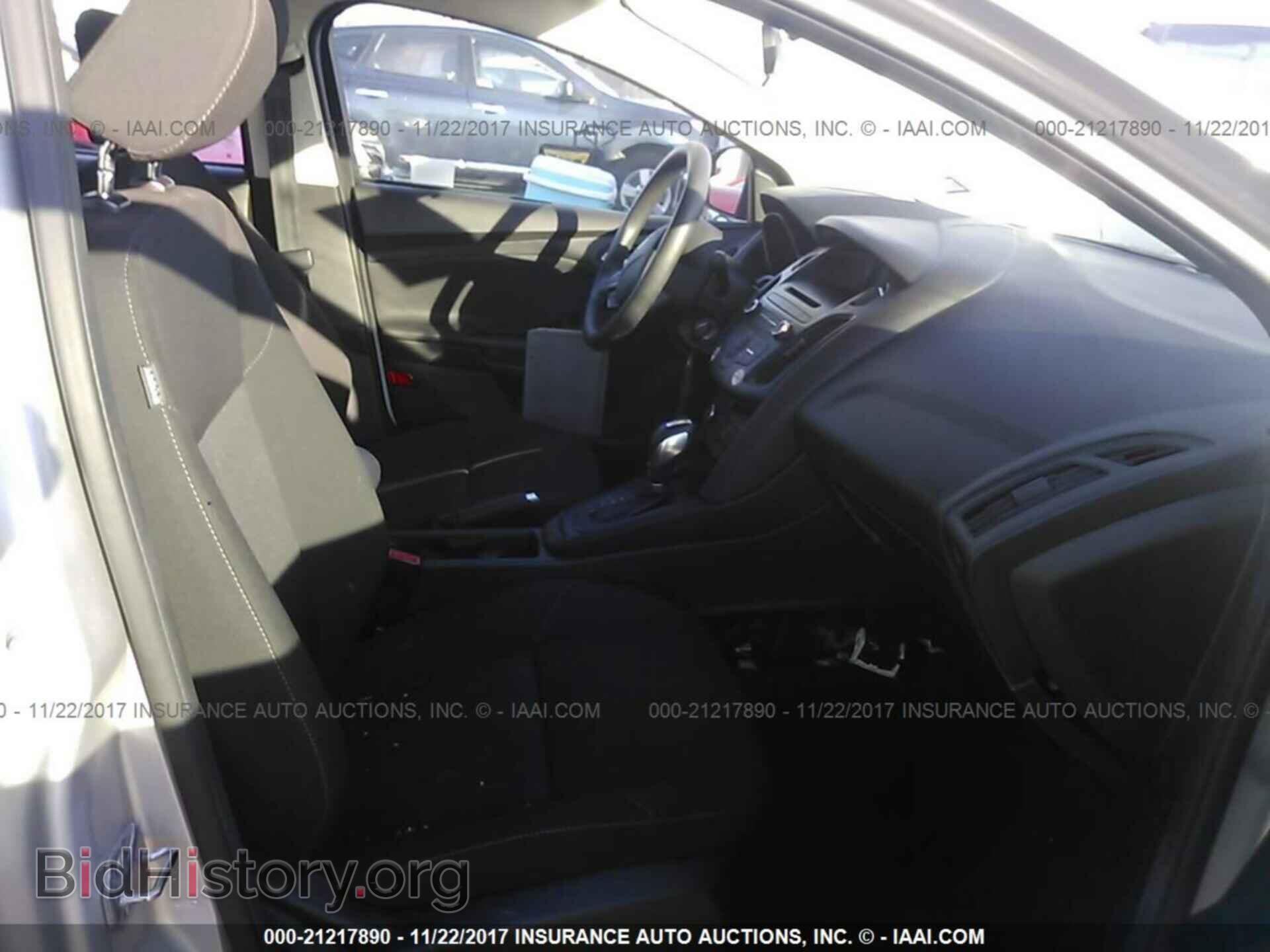 2016 Ford Focus - VIN: 1FADP3F21GL217675 - Фото 5